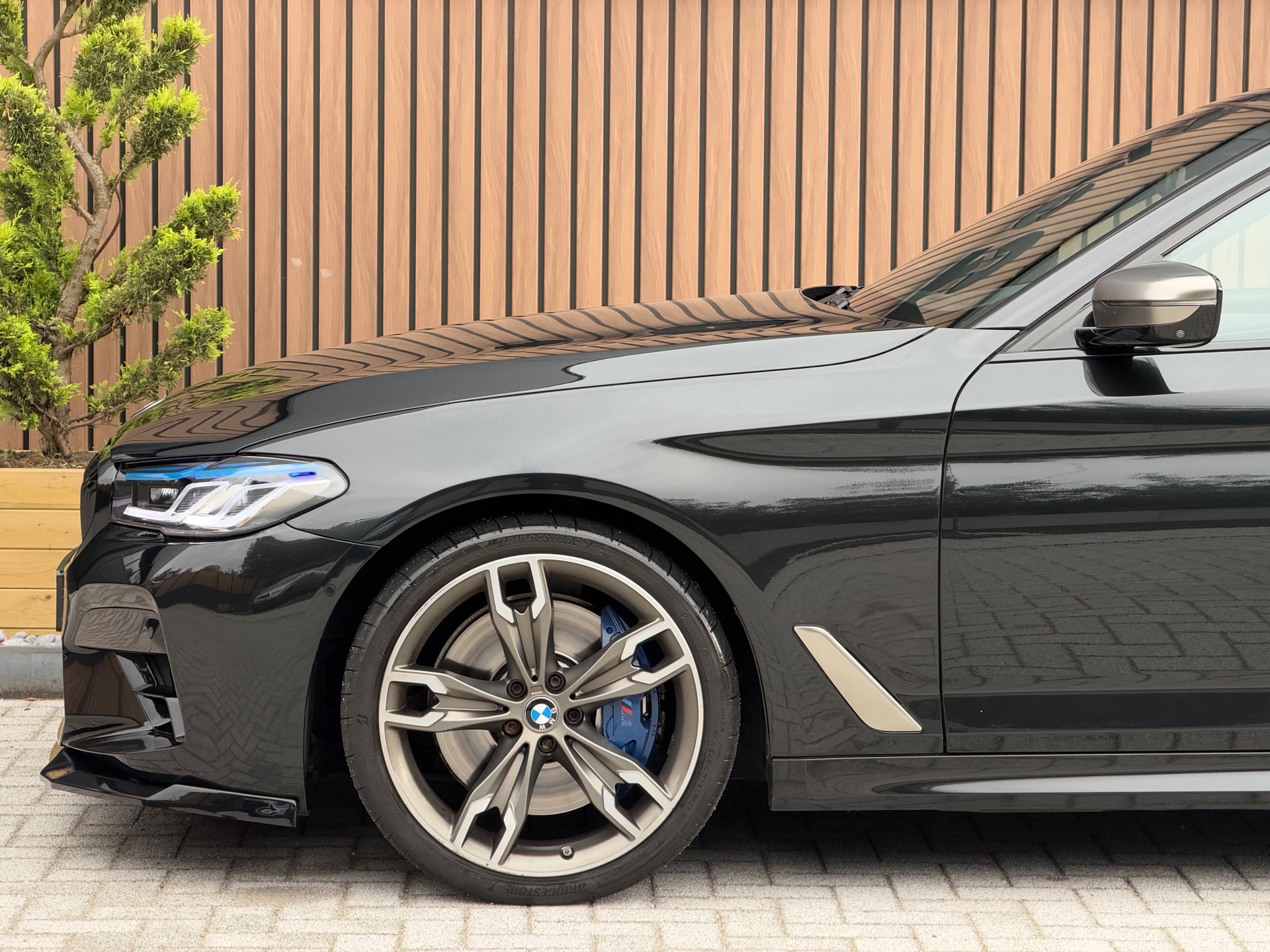 Foto van BMW M550i xDrive