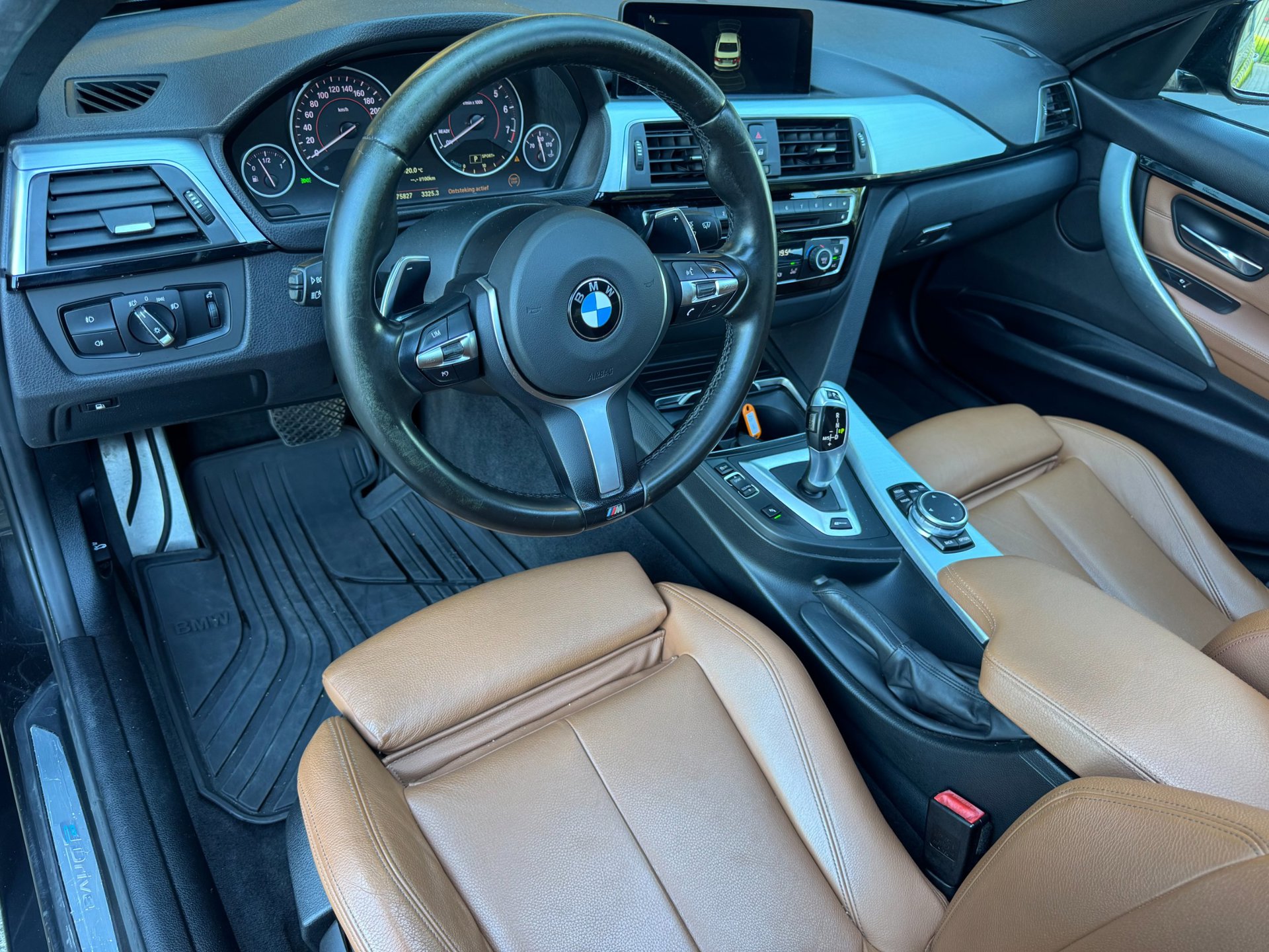 Foto van BMW 330e