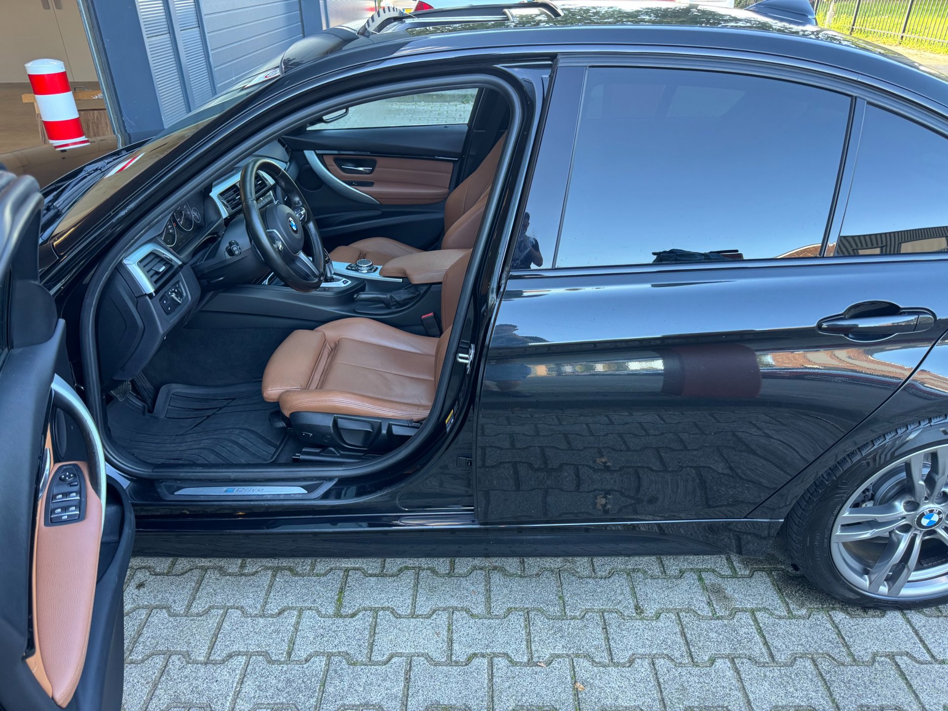 Foto van BMW 330e