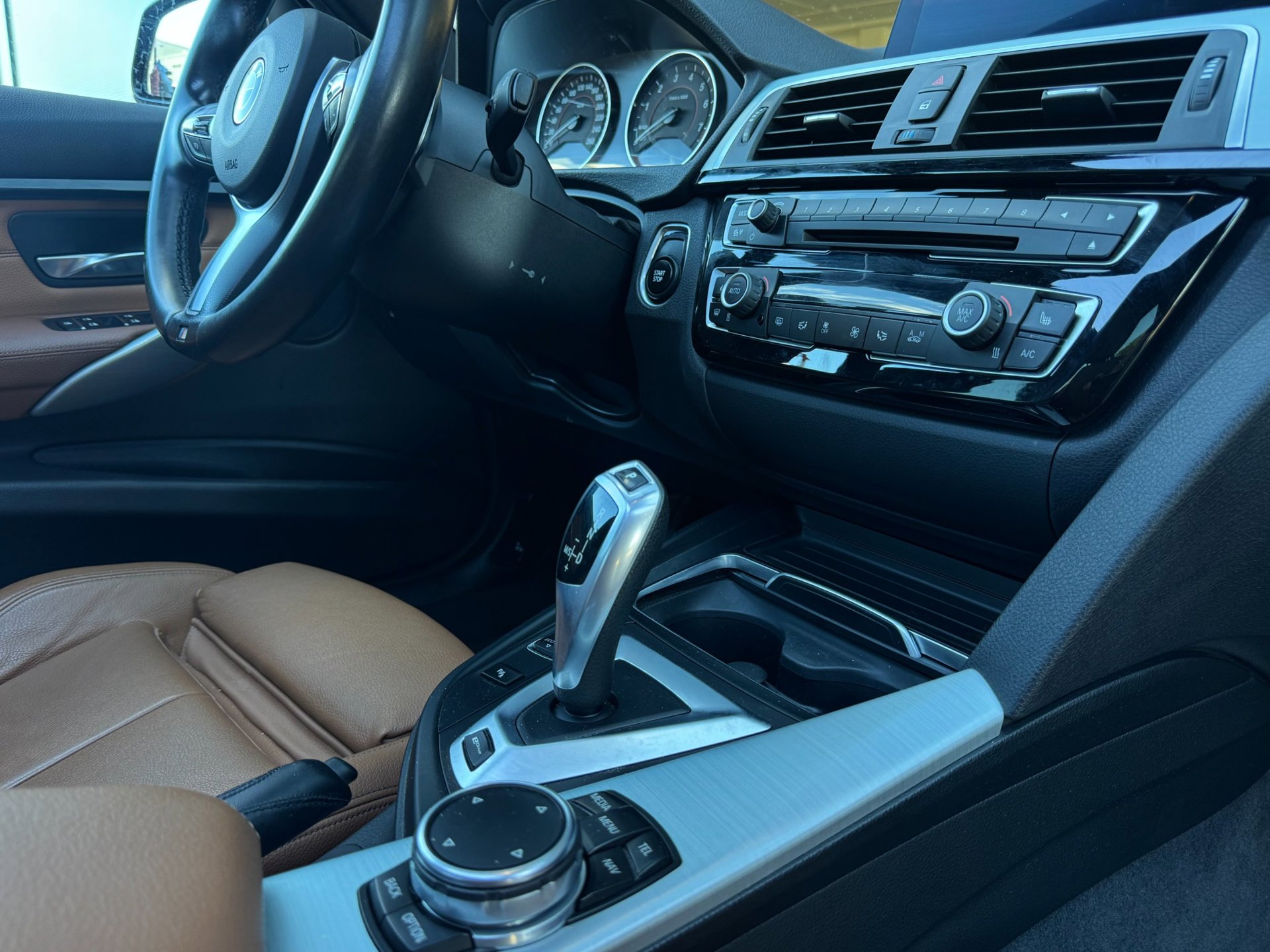 Foto van BMW 330e
