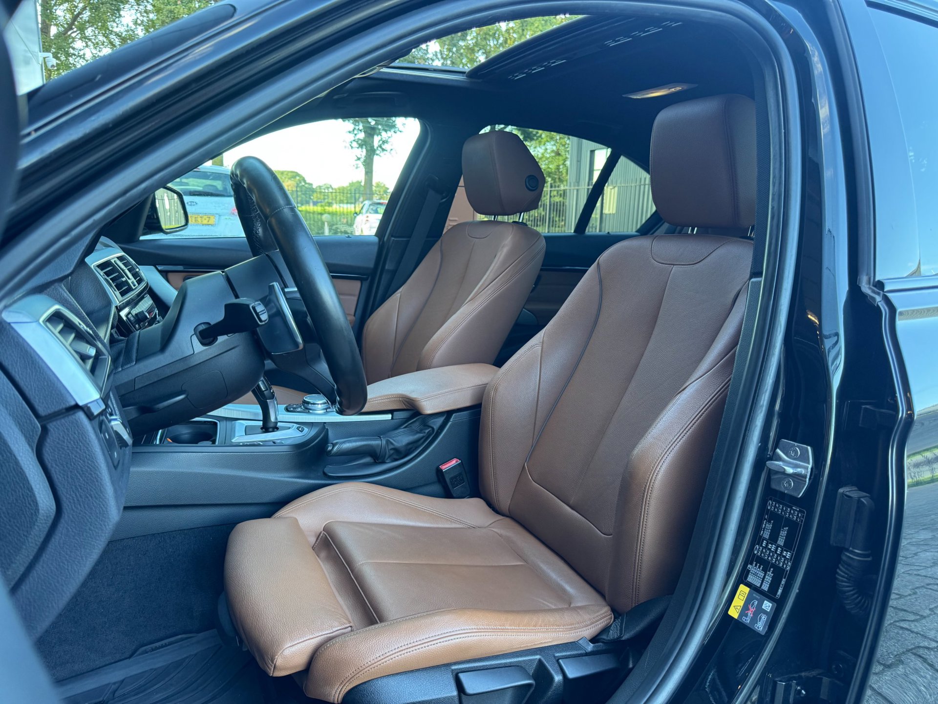 Foto van BMW 330e