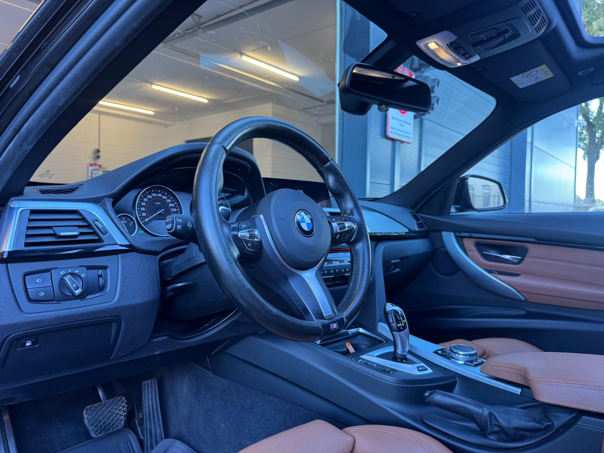 Foto van BMW 330e