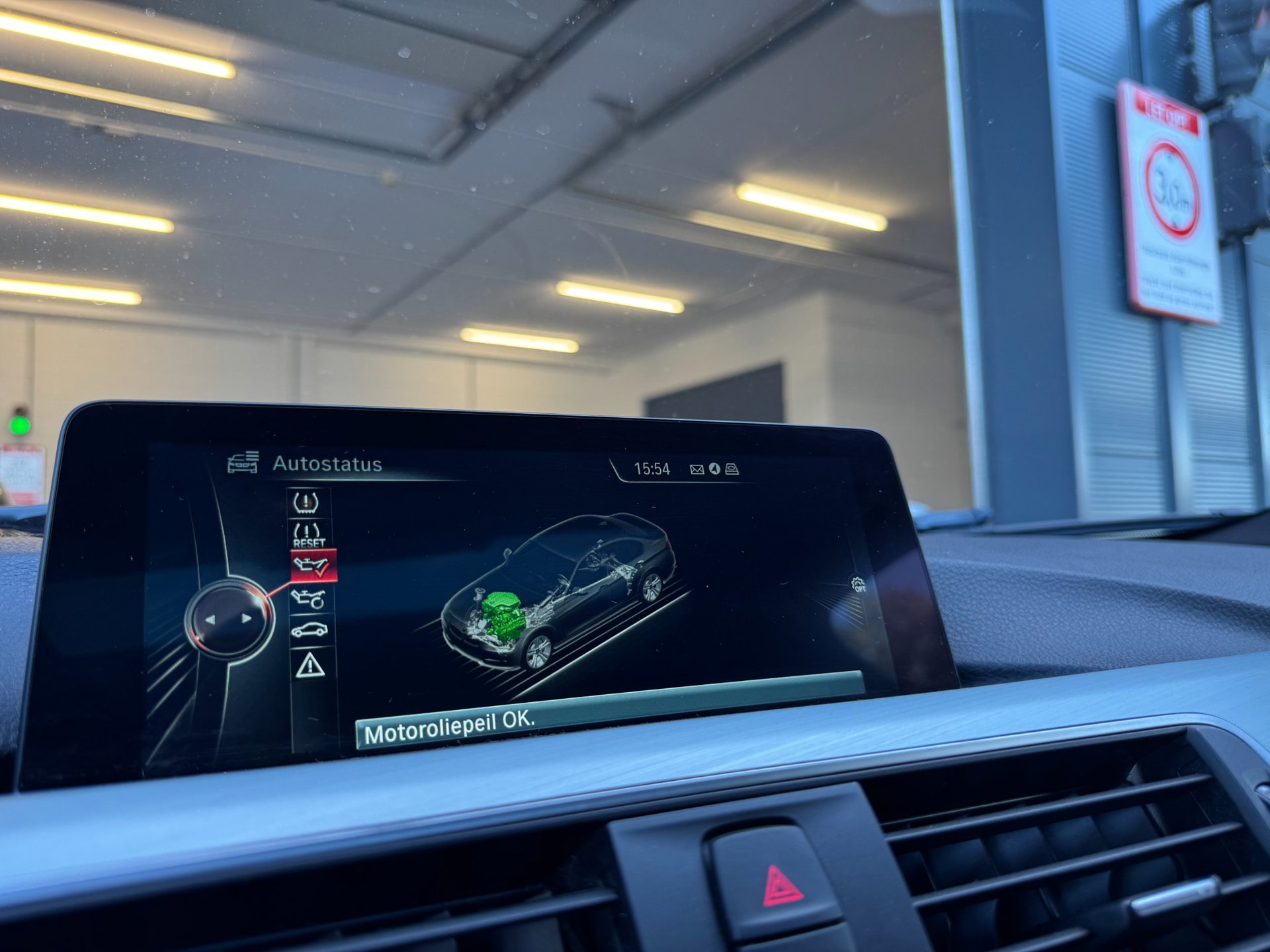 Foto van BMW 330e