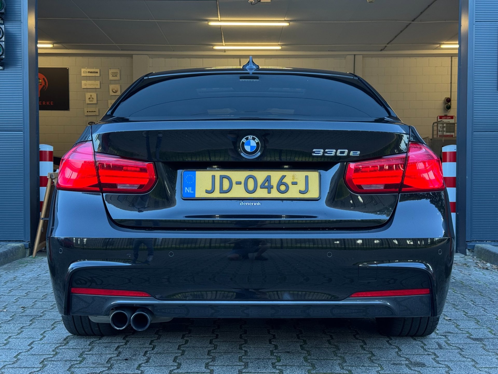 Foto van BMW 330e