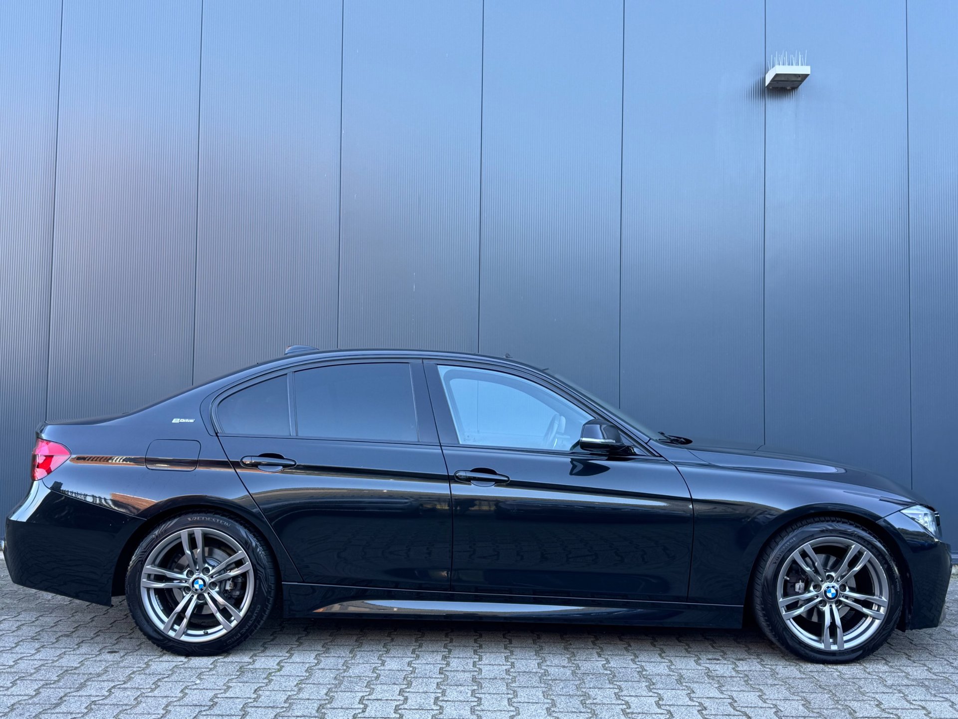 Foto van BMW 330e