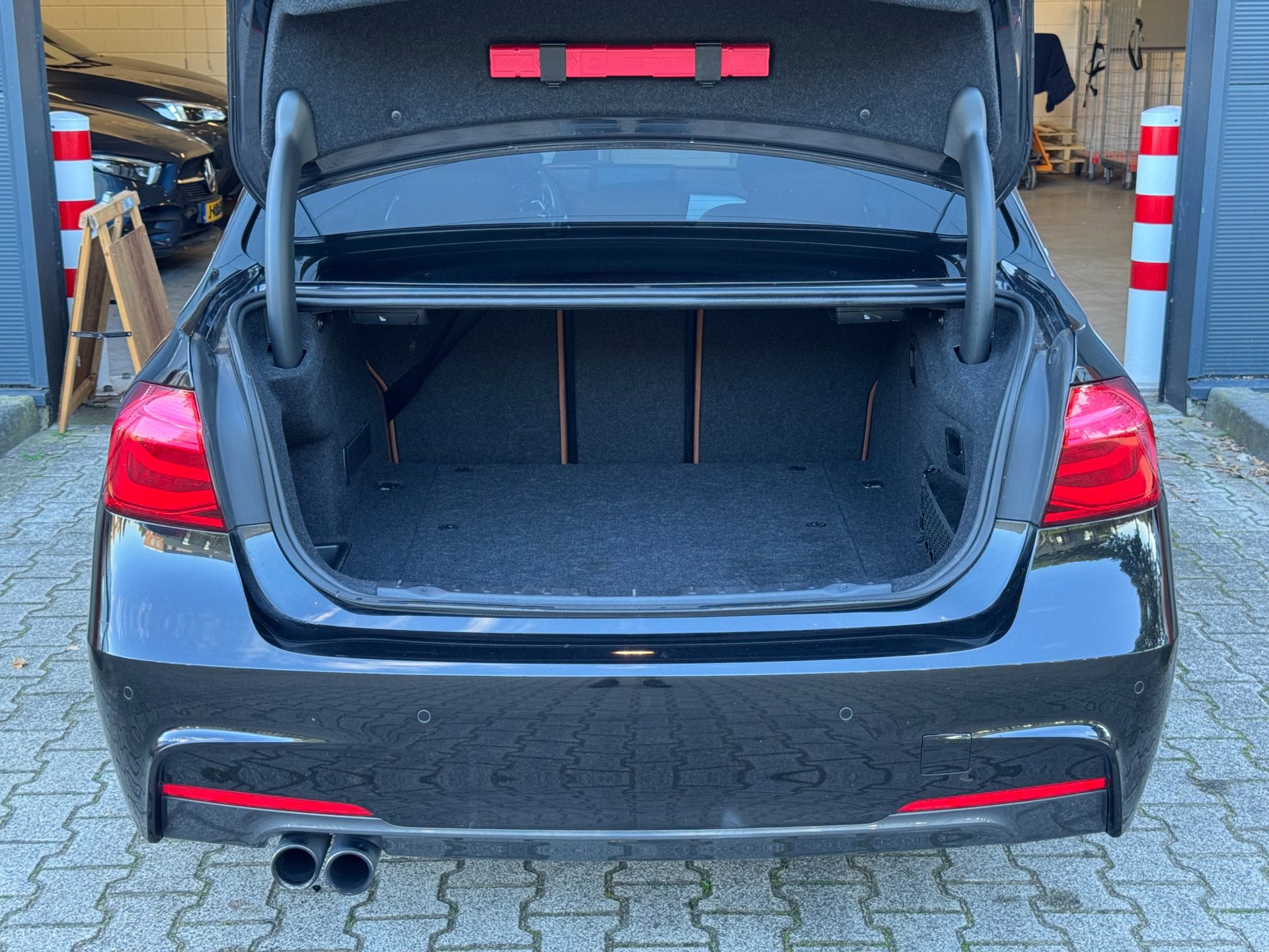 Foto van BMW 330e