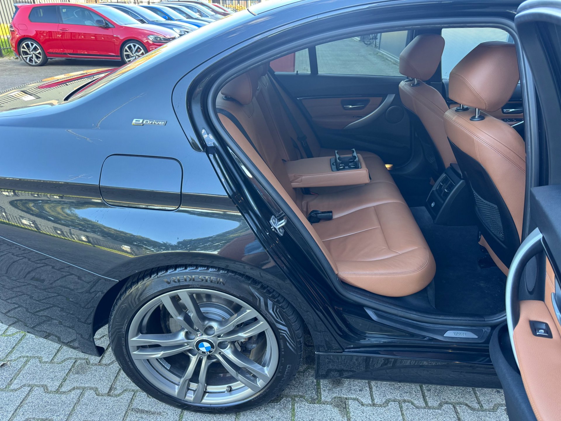 Foto van BMW 330e