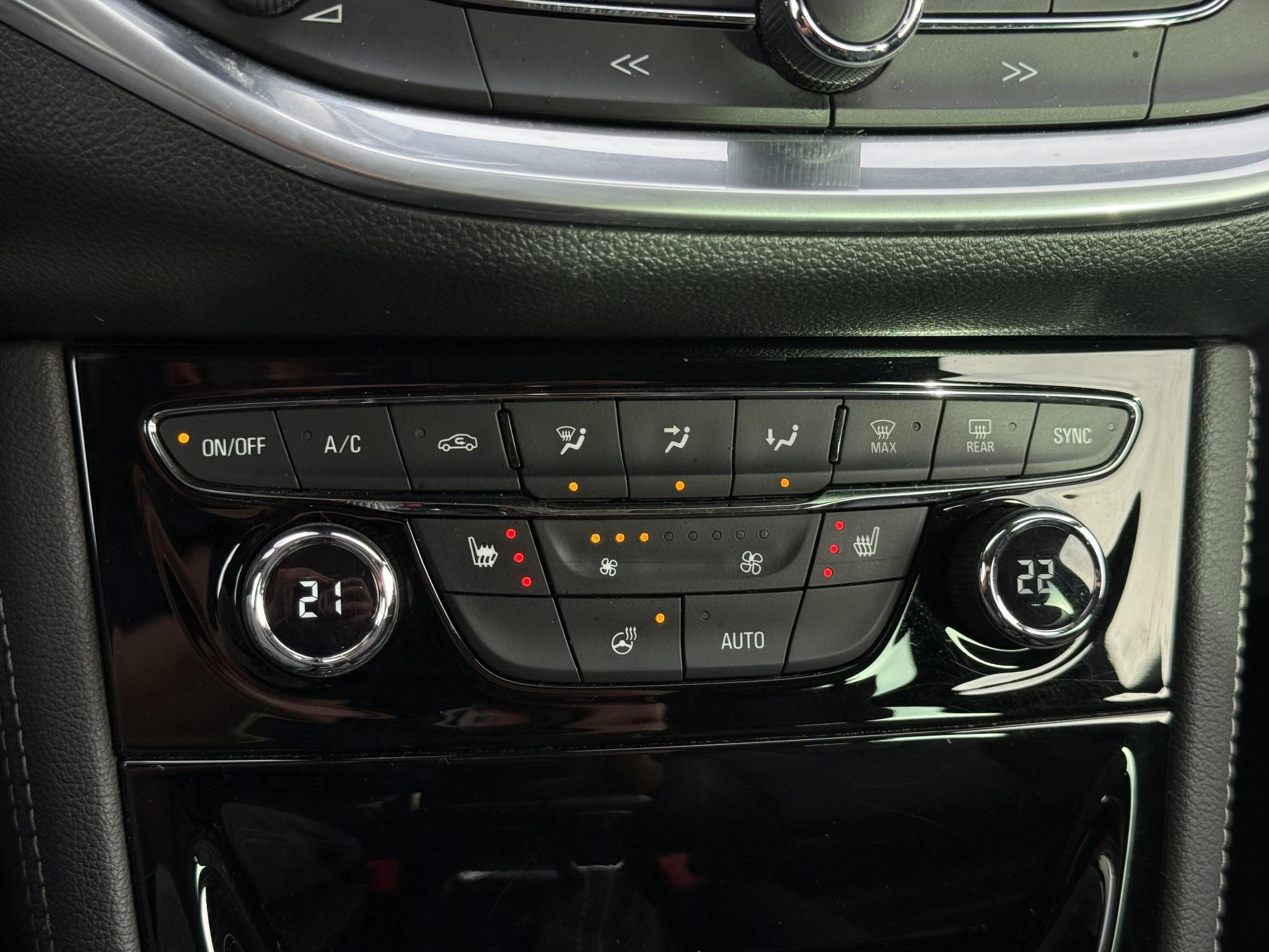 Foto van Opel Astra Sports Tourer+