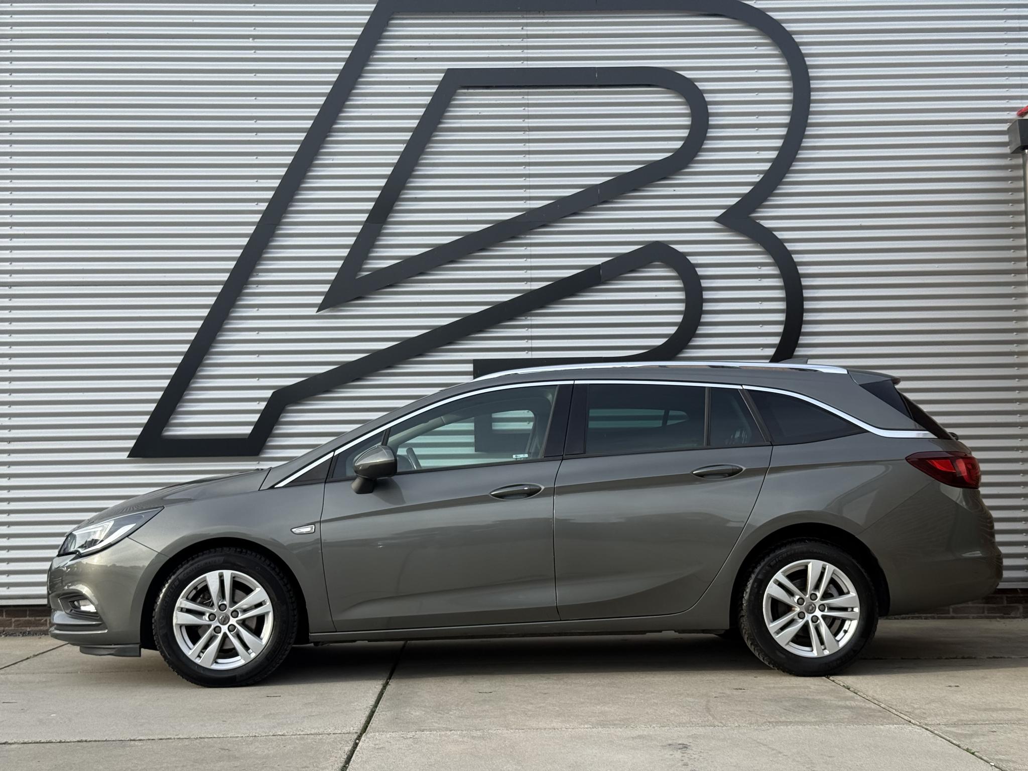 Foto van Opel Astra Sports Tourer+