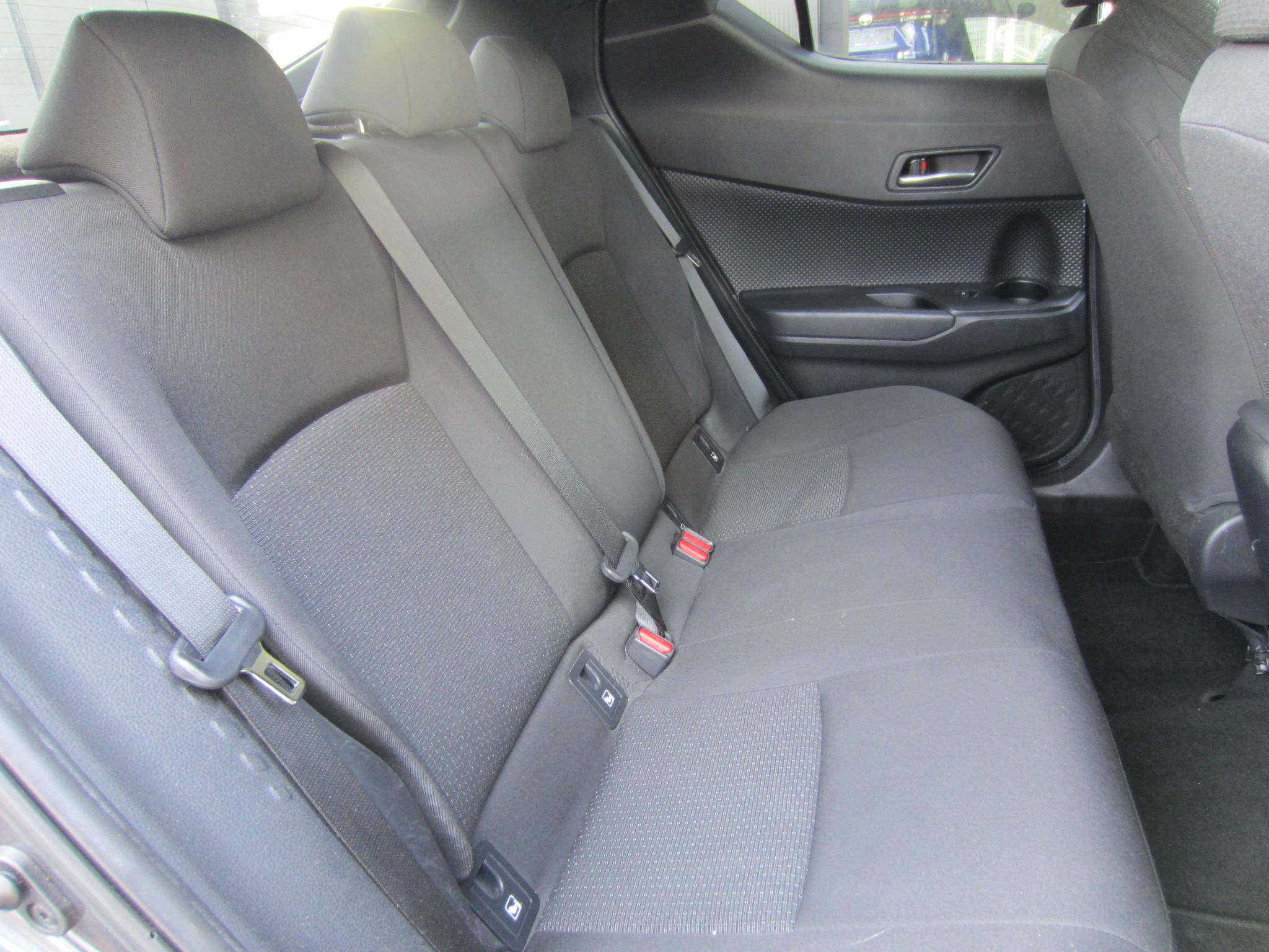 Foto van Toyota Toyota C-hr