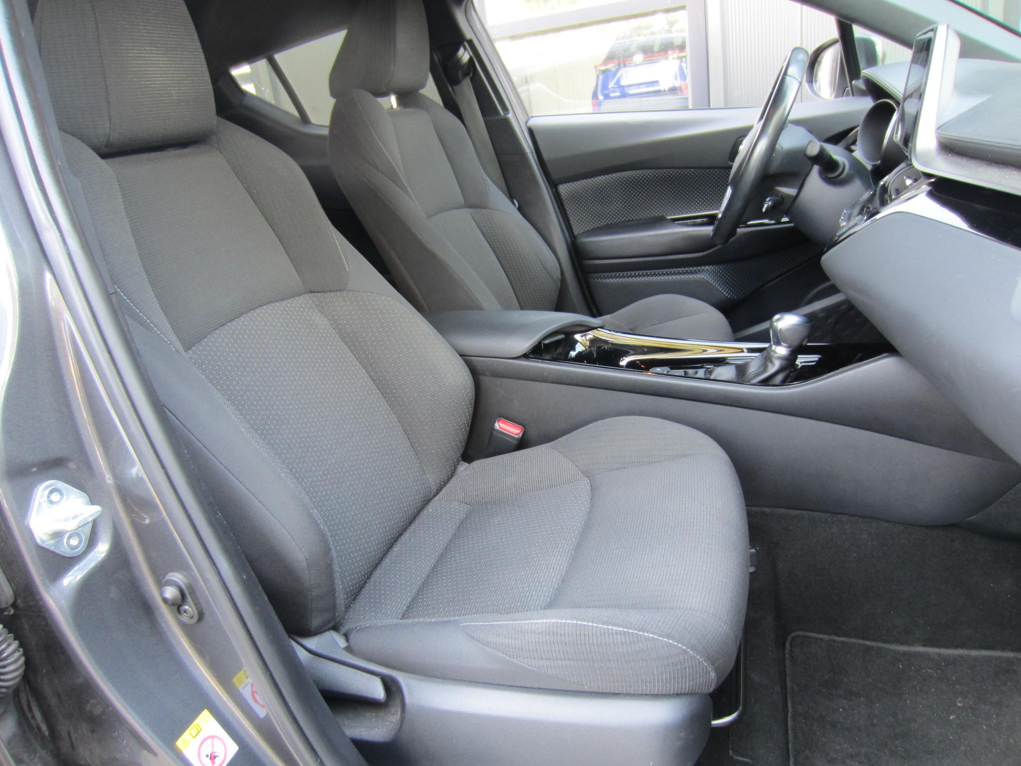 Foto van Toyota Toyota C-hr
