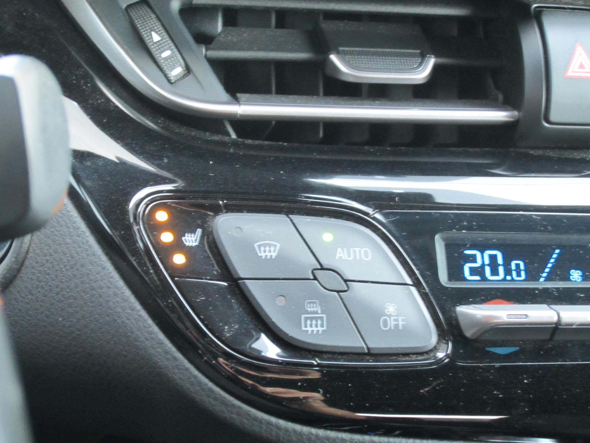 Foto van Toyota Toyota C-hr