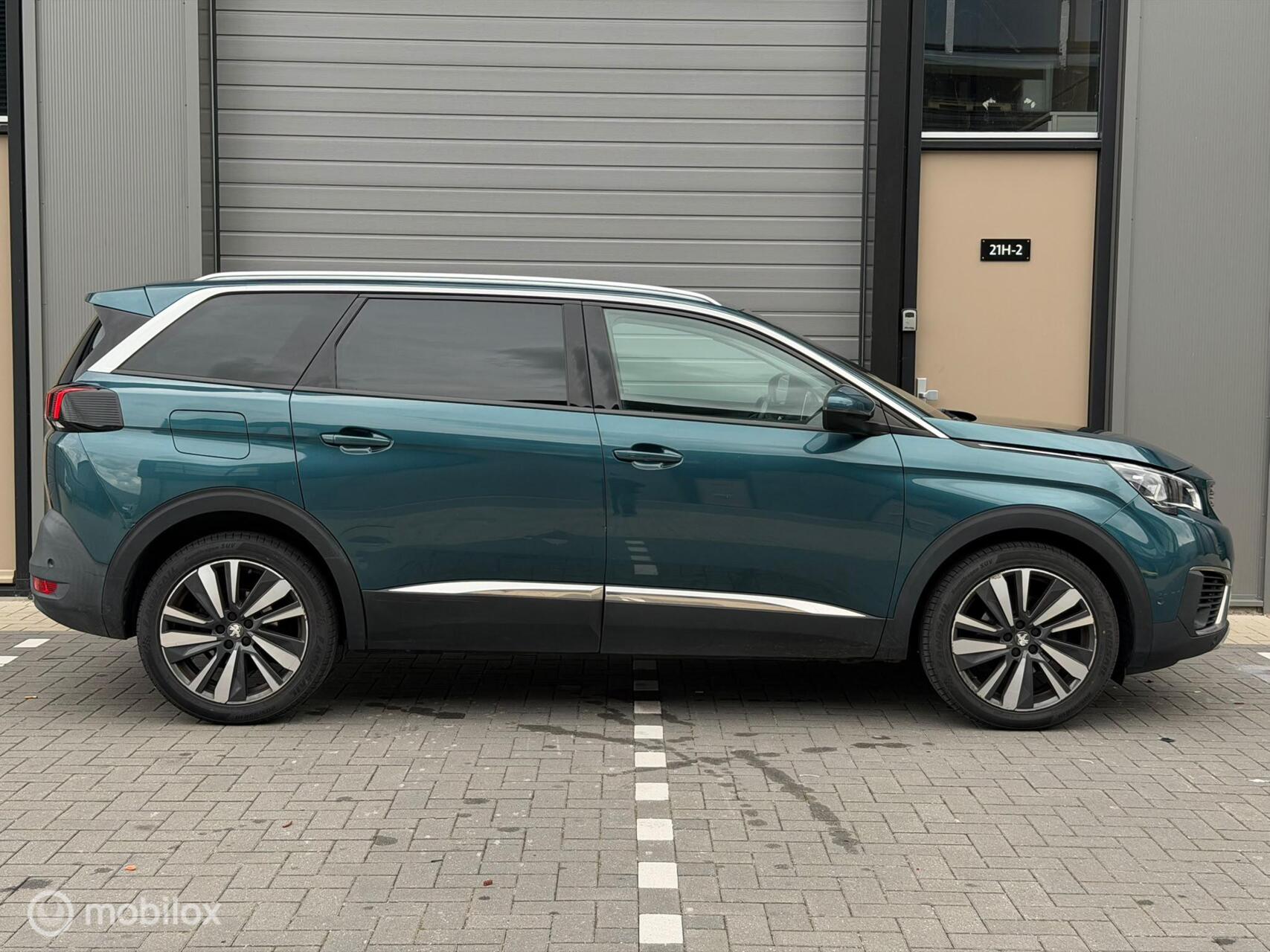 Foto van Peugeot 5008