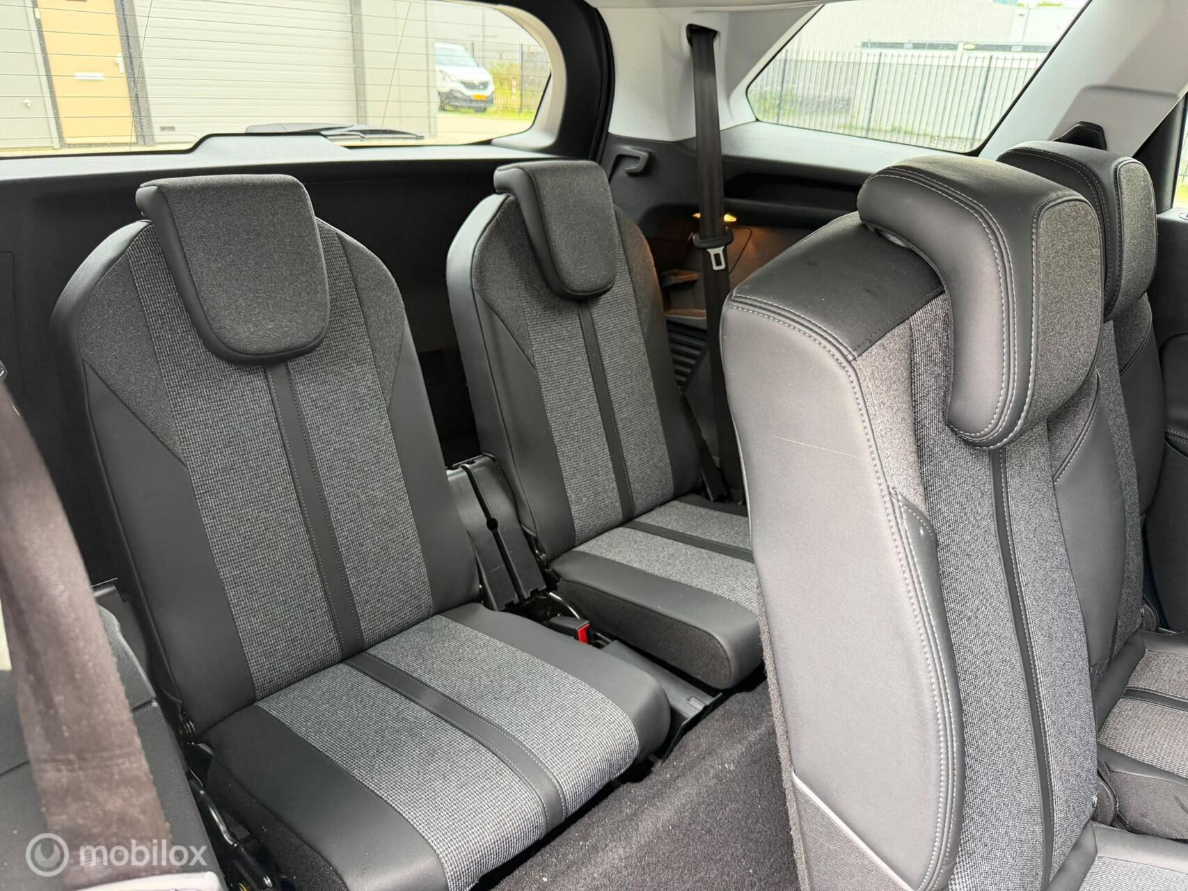 Foto van Peugeot 5008