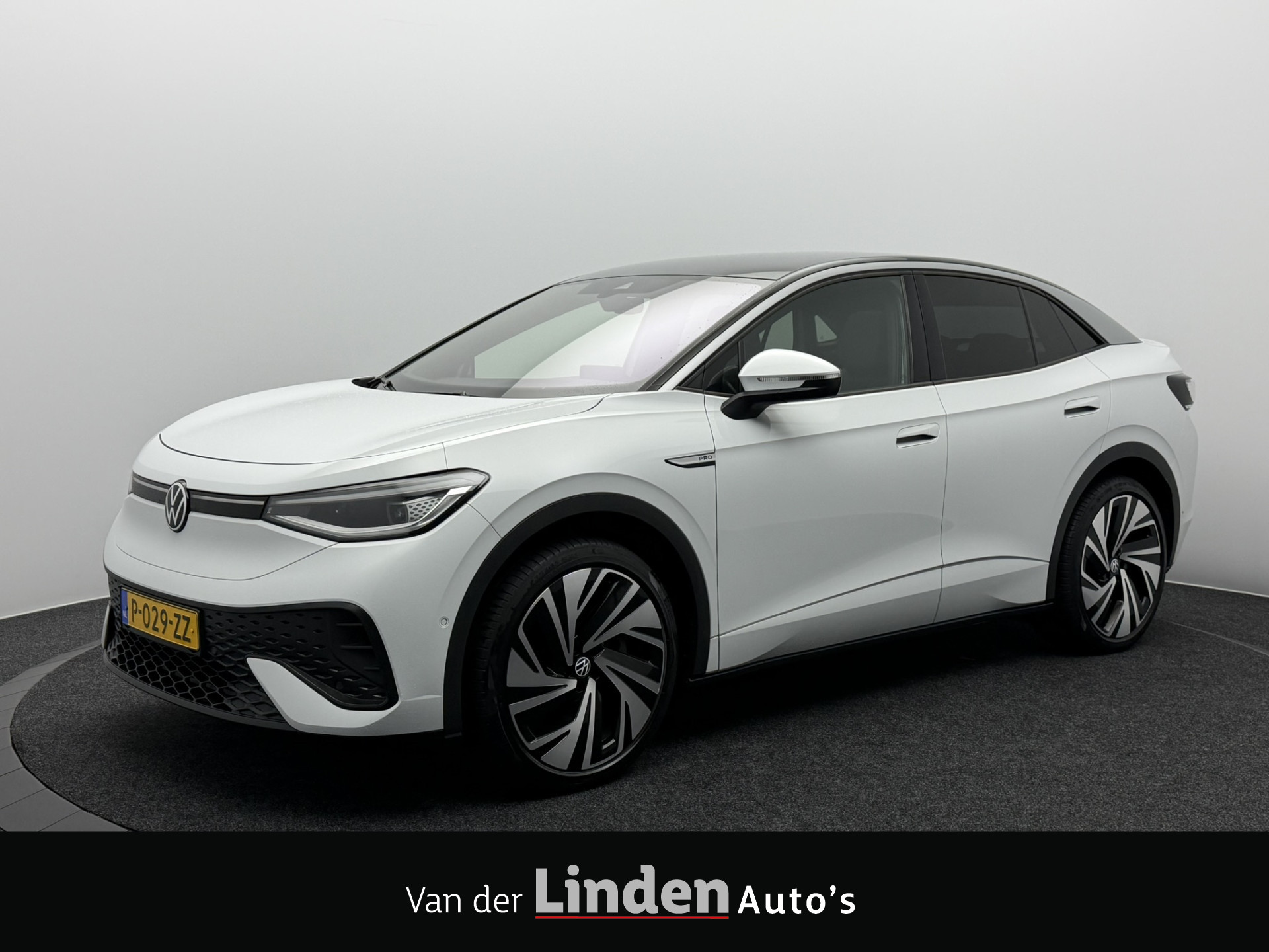 Volkswagen Id.5 Pro 150 KW Pro 77 kWh SOH 94,7% | Warmtepomp | Trekhaak | IQ Light | Head-Up Display | Panoramadak | Stoel/Stuurverwarming 2022 - voorkant