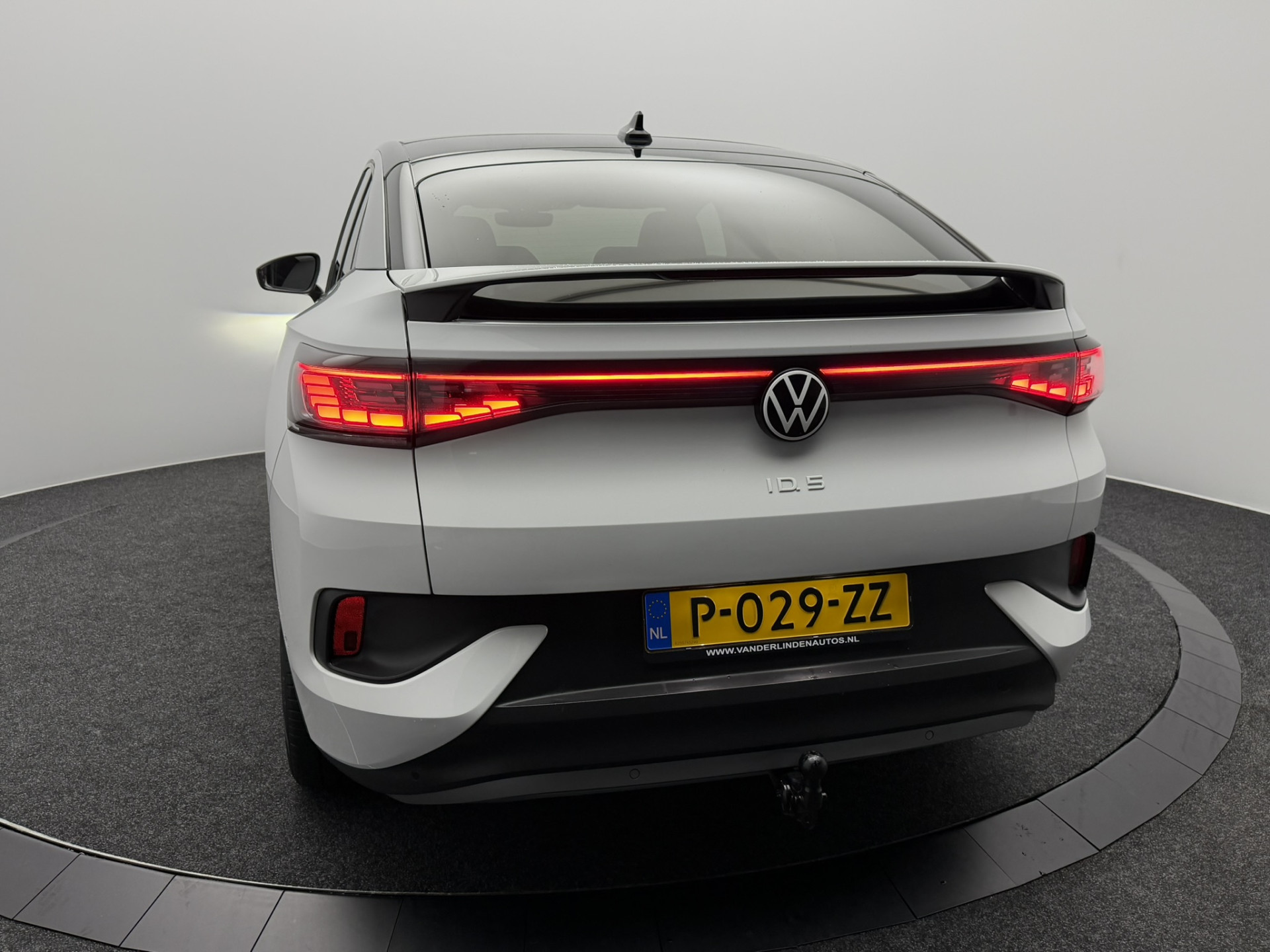 Foto van Volkswagen Id.5 Pro 150 KW