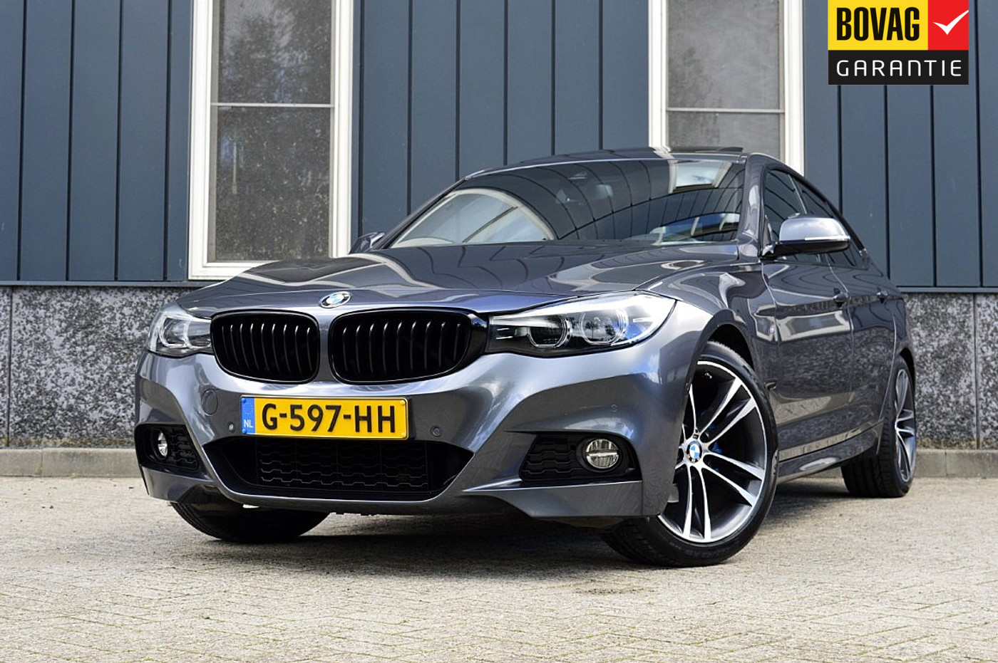 BMW 320i 320i High M-Sport 2019 - voorkant