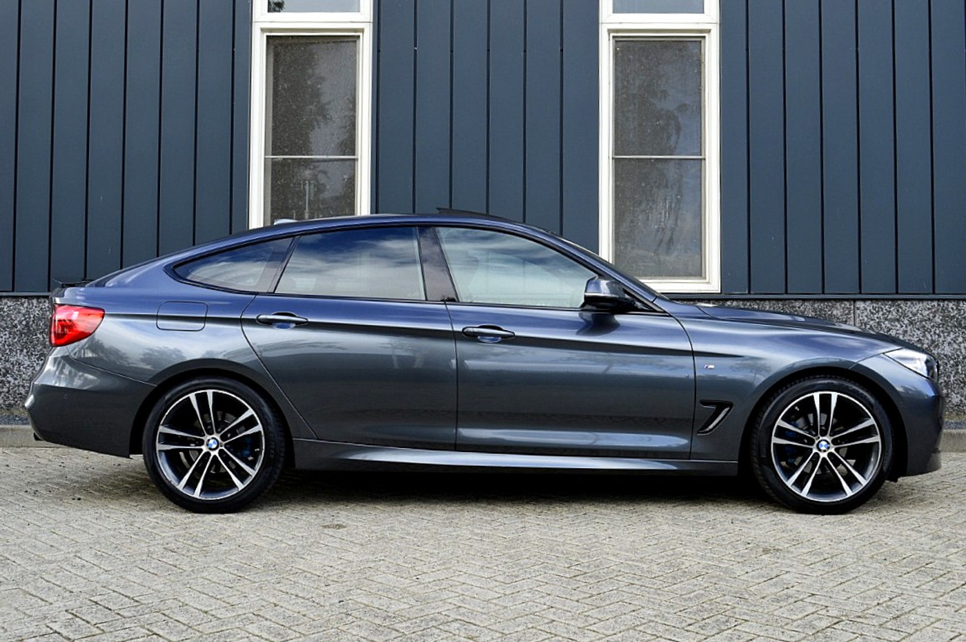 Foto van BMW 320i