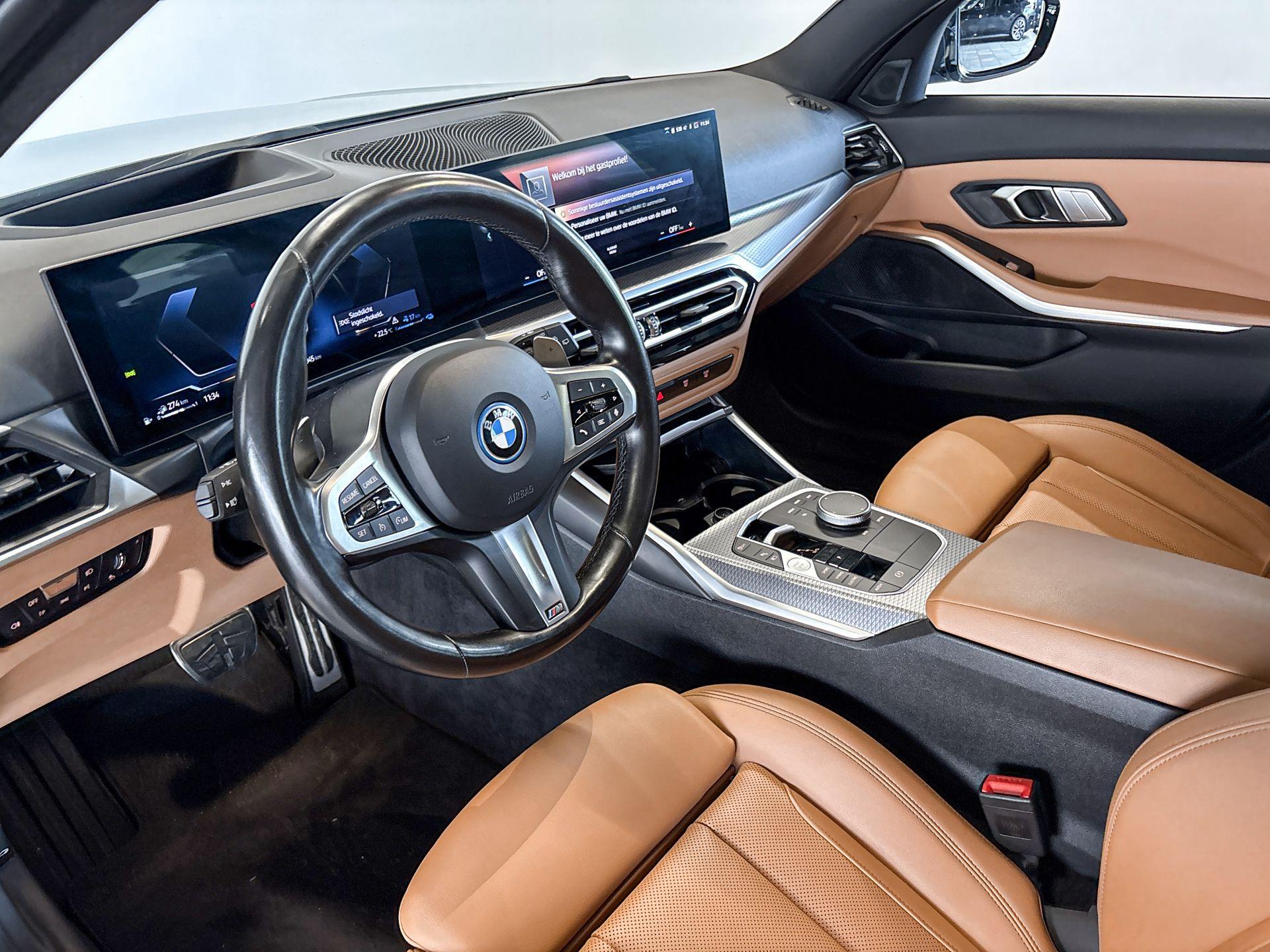 Foto van BMW 330e xDrive
