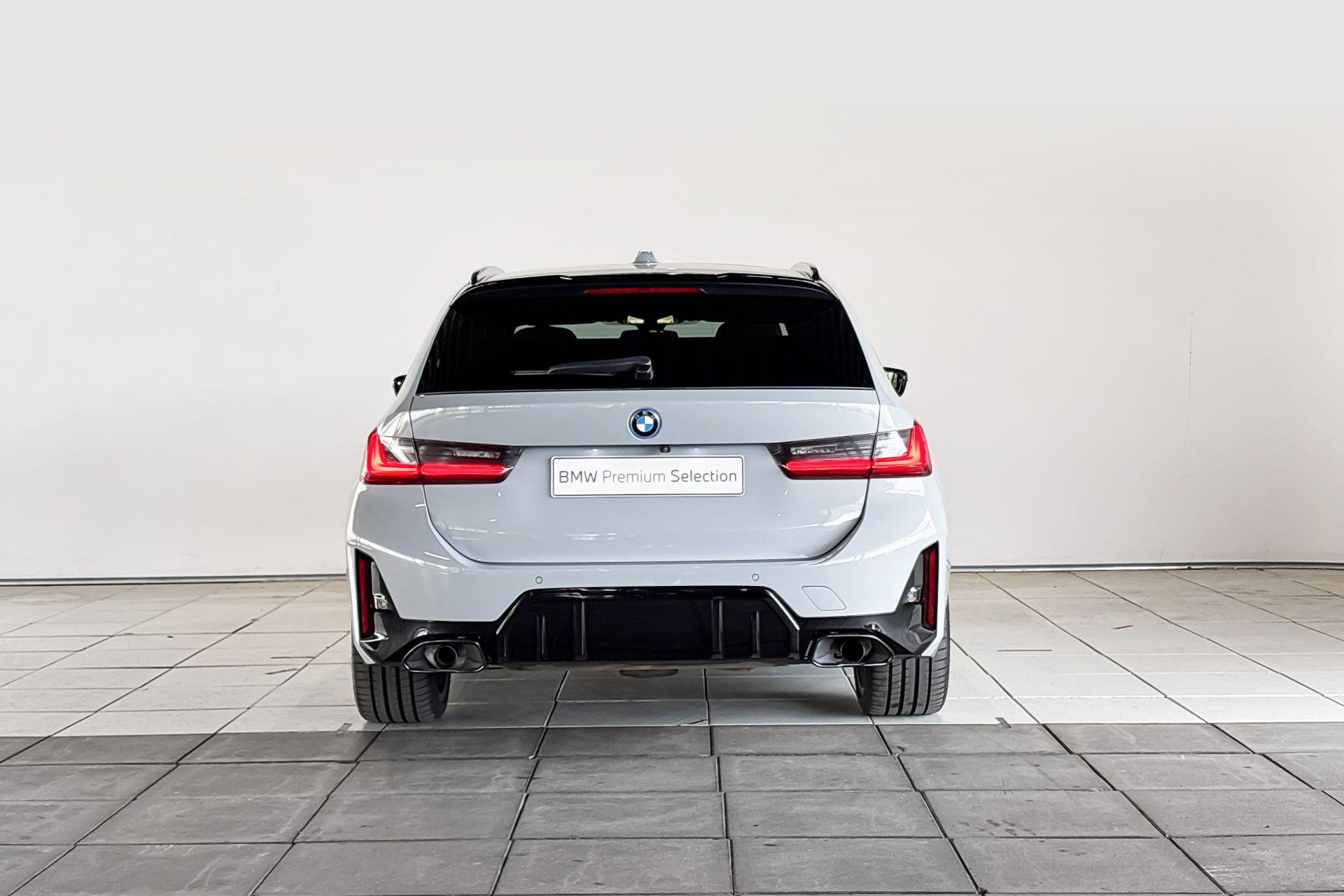 Foto van BMW 330e xDrive