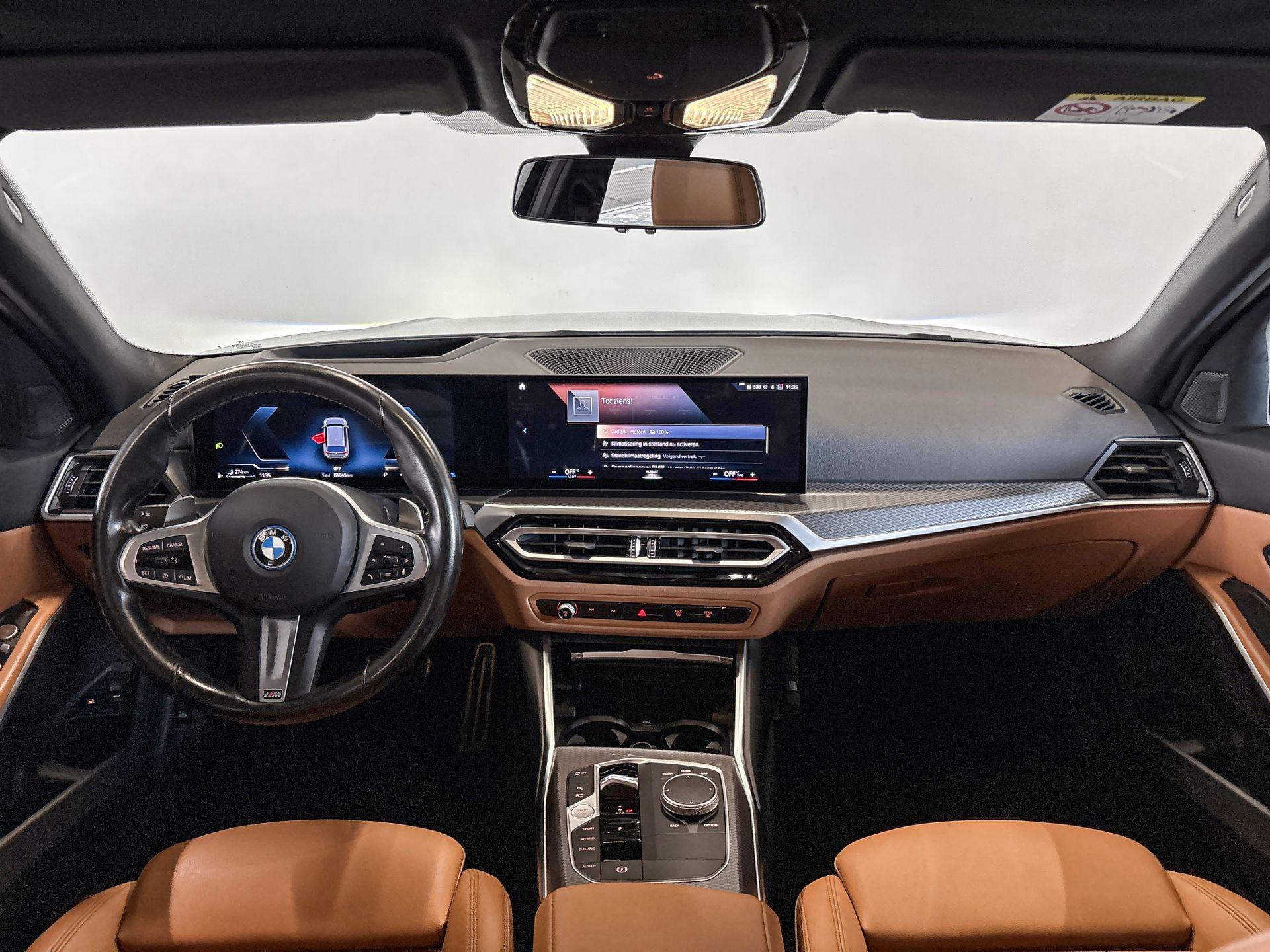 Foto van BMW 330e xDrive