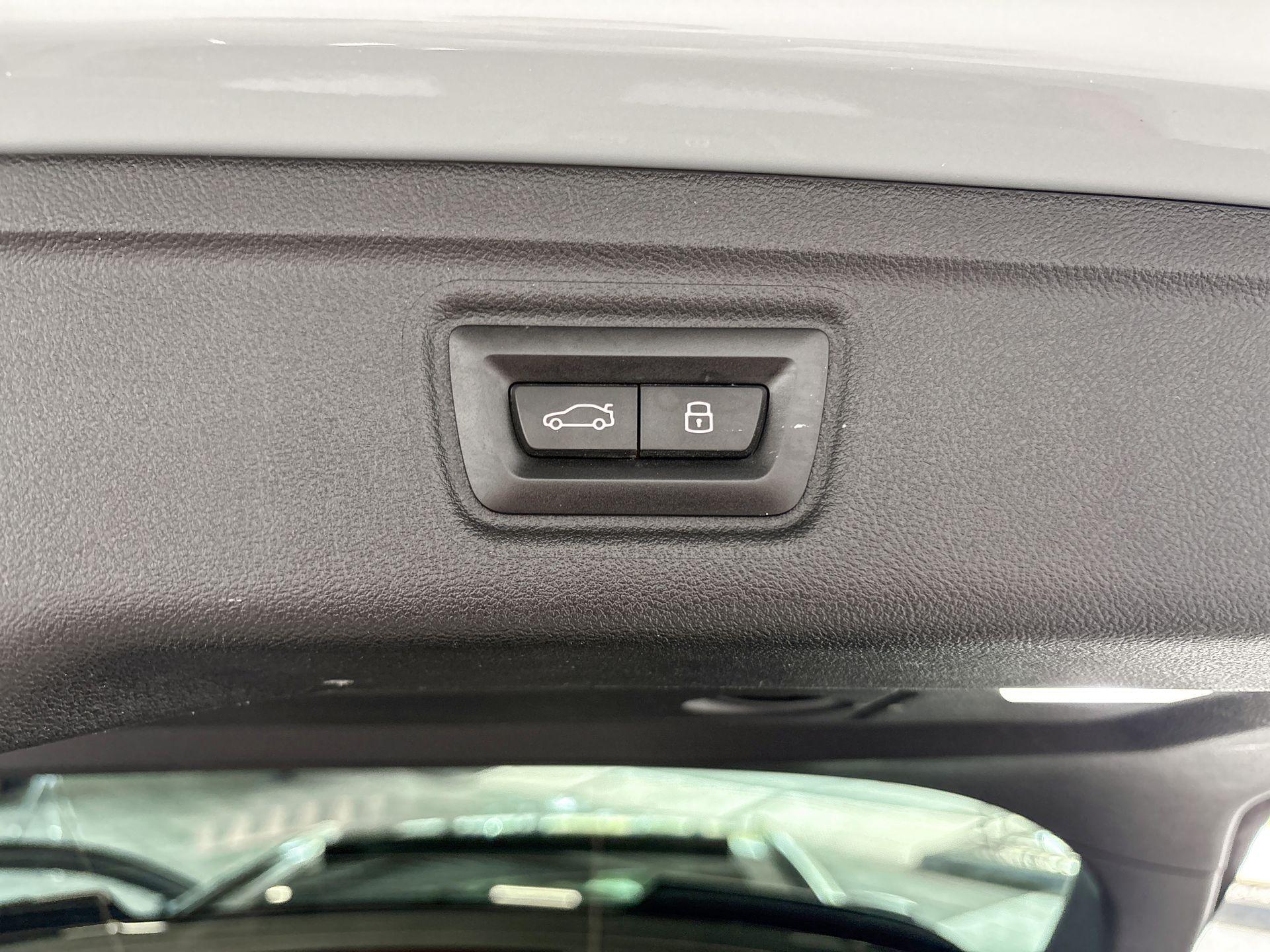 Foto van BMW 330e xDrive
