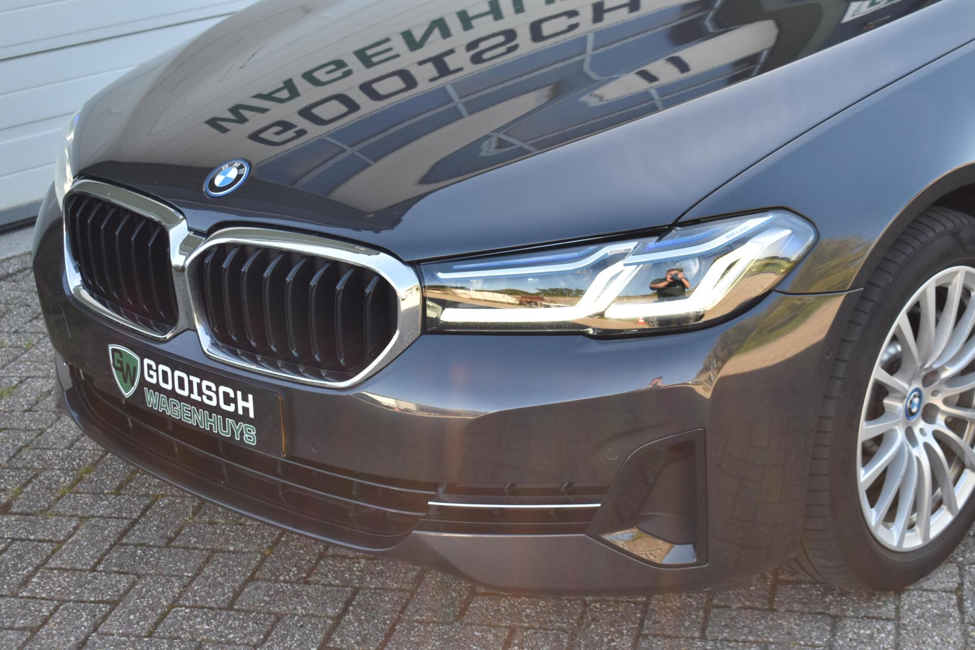 Foto van BMW 530e