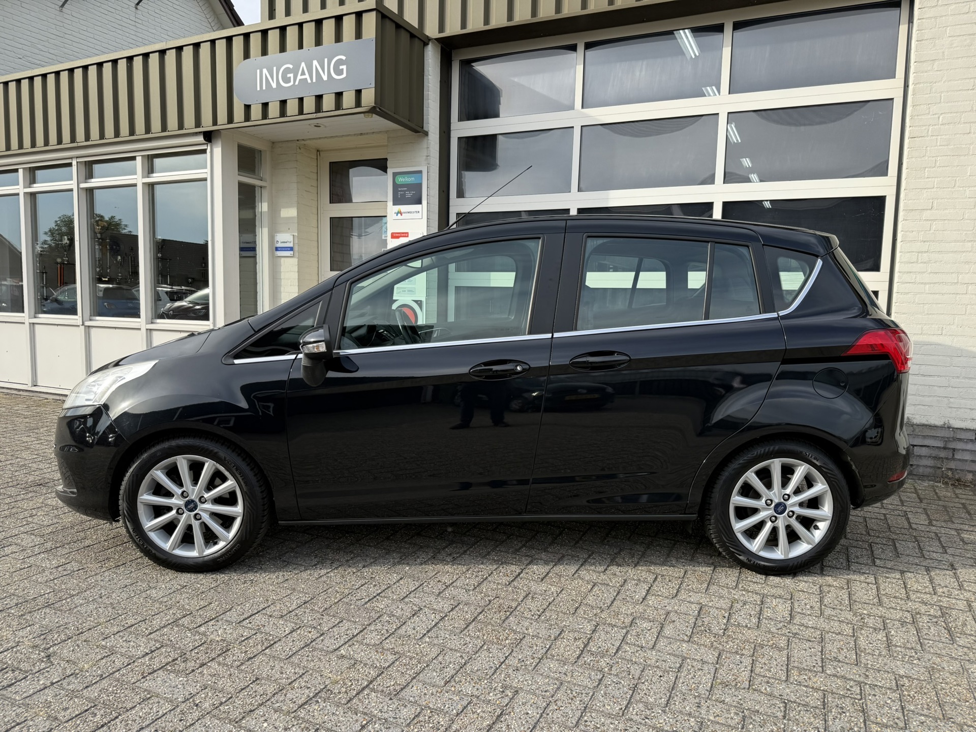 Foto van Ford B-max