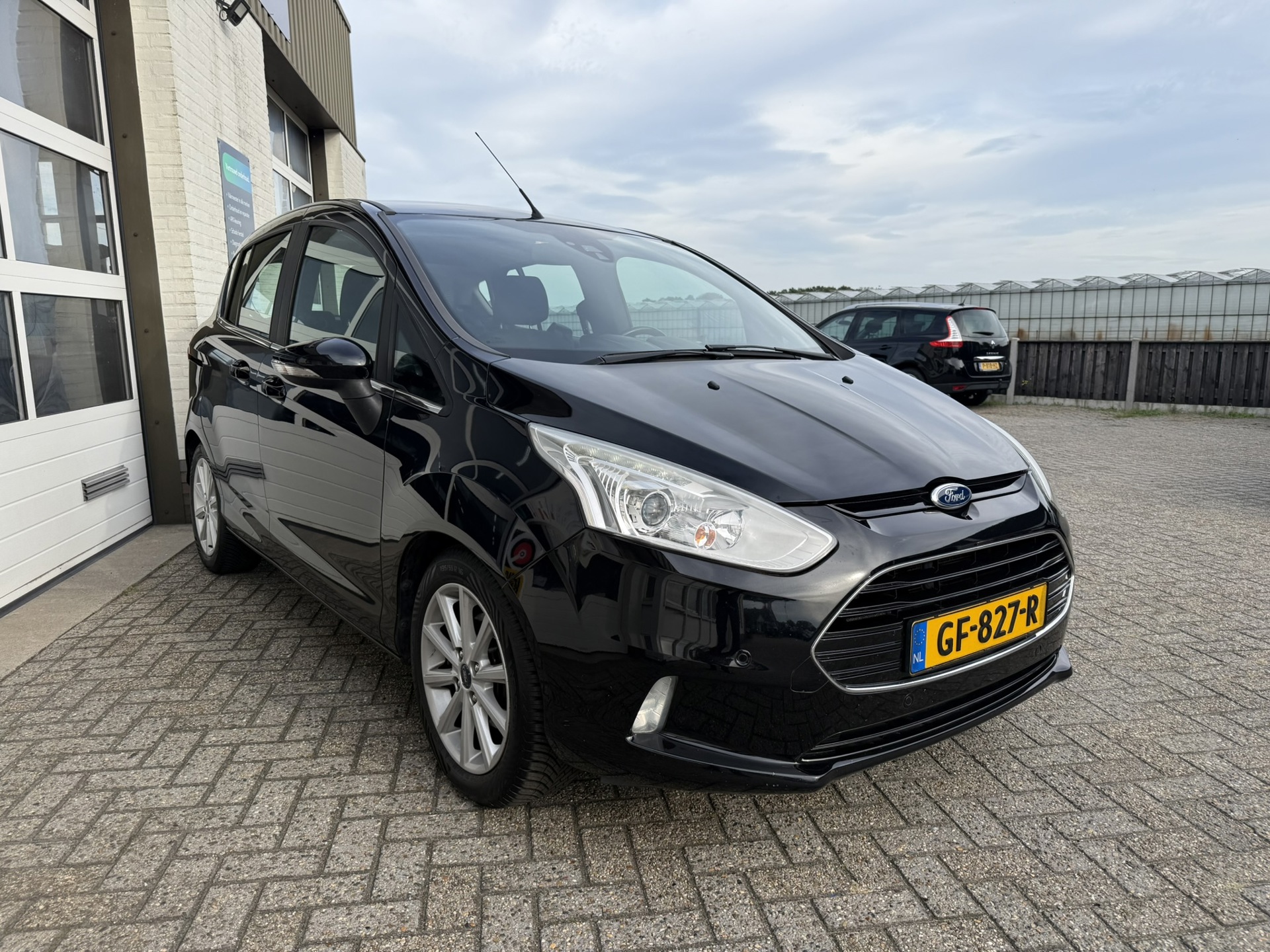 Foto van Ford B-max