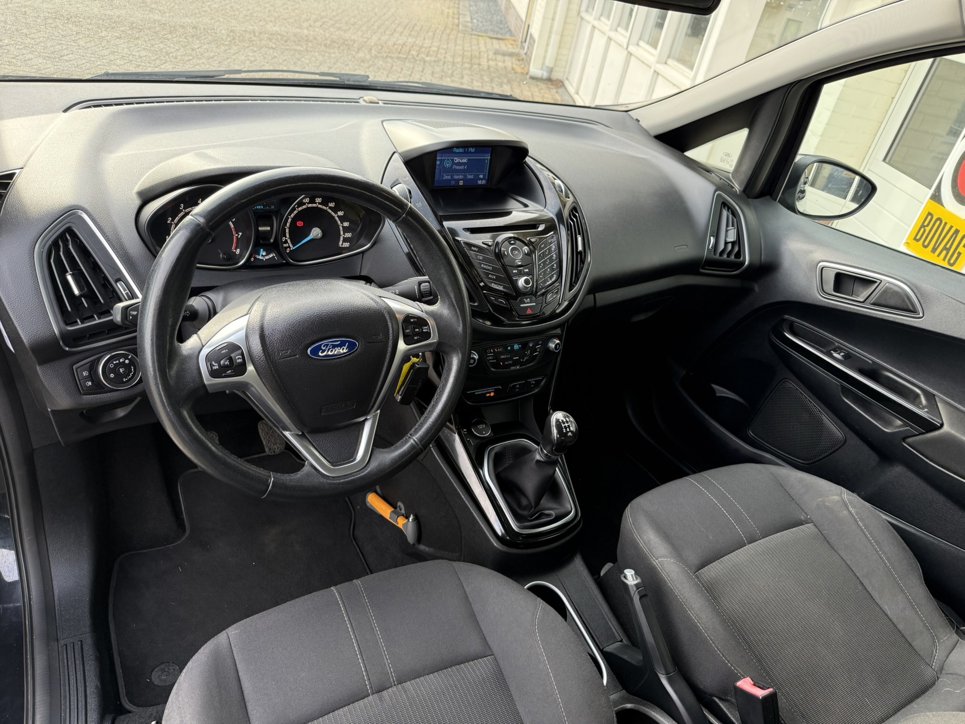 Foto van Ford B-max