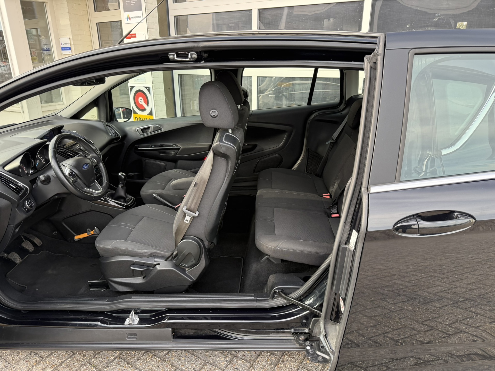 Foto van Ford B-max