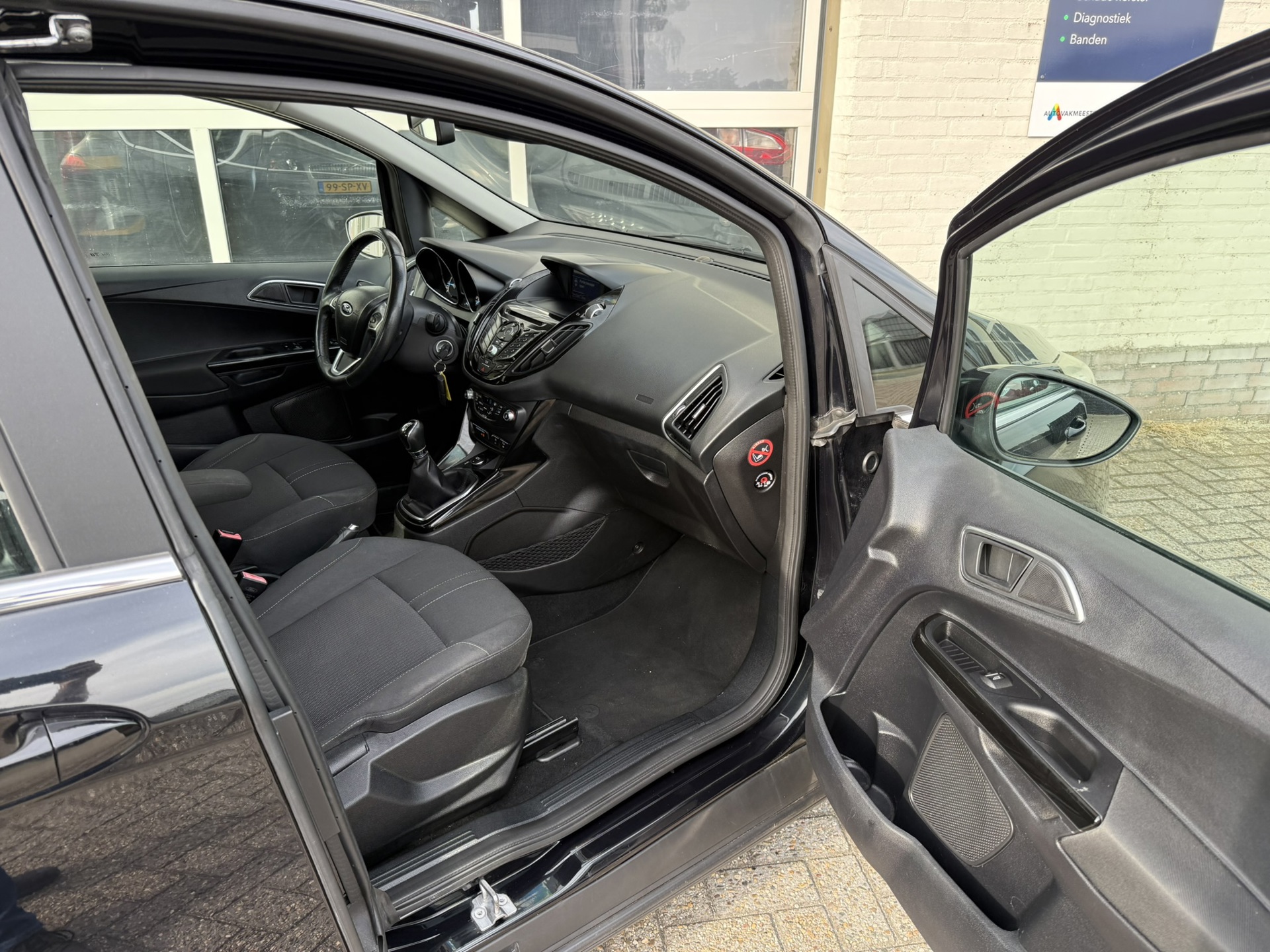 Foto van Ford B-max