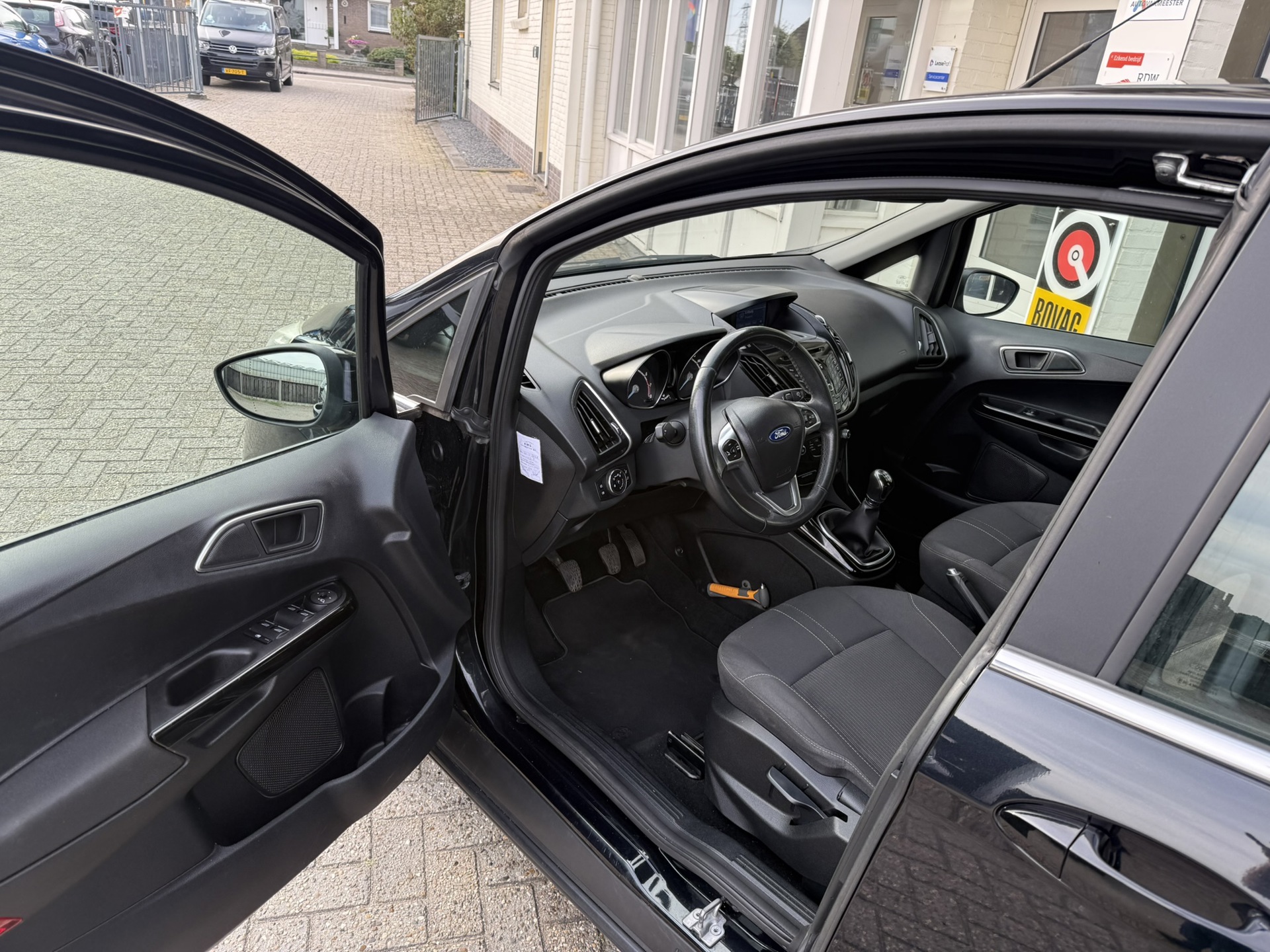 Foto van Ford B-max