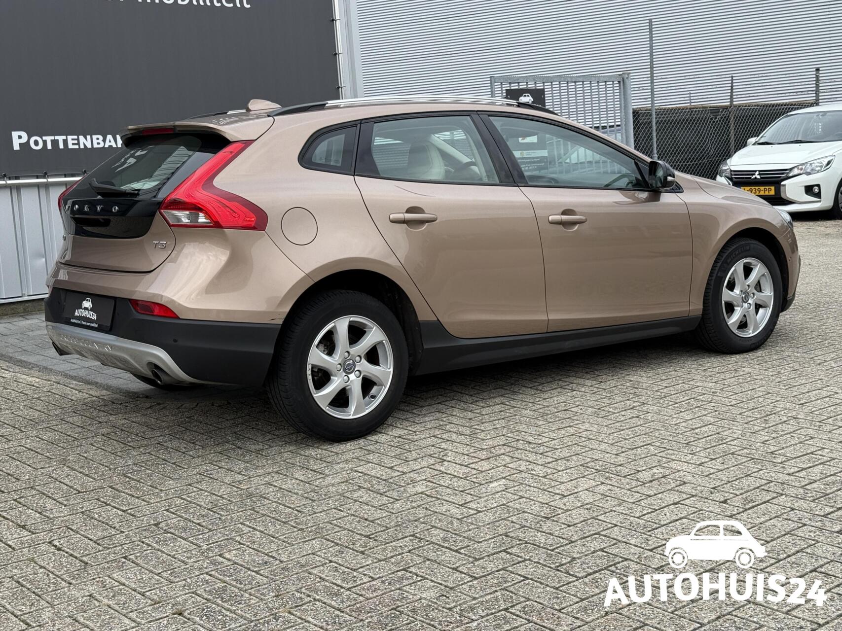 Foto van Volvo V40 Cross Country