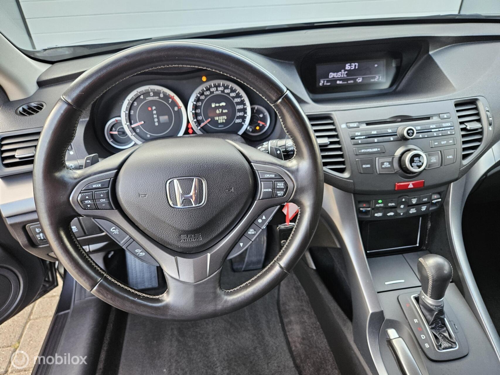 Foto van Honda Accord Tourer