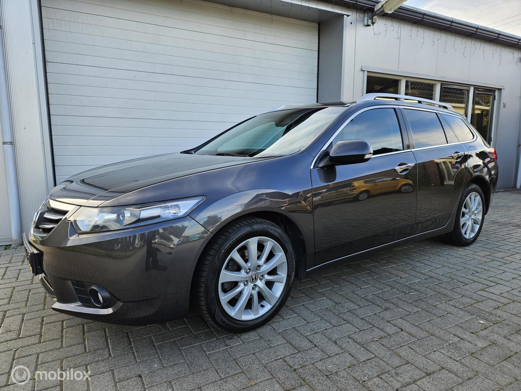 Foto van Honda Accord Tourer