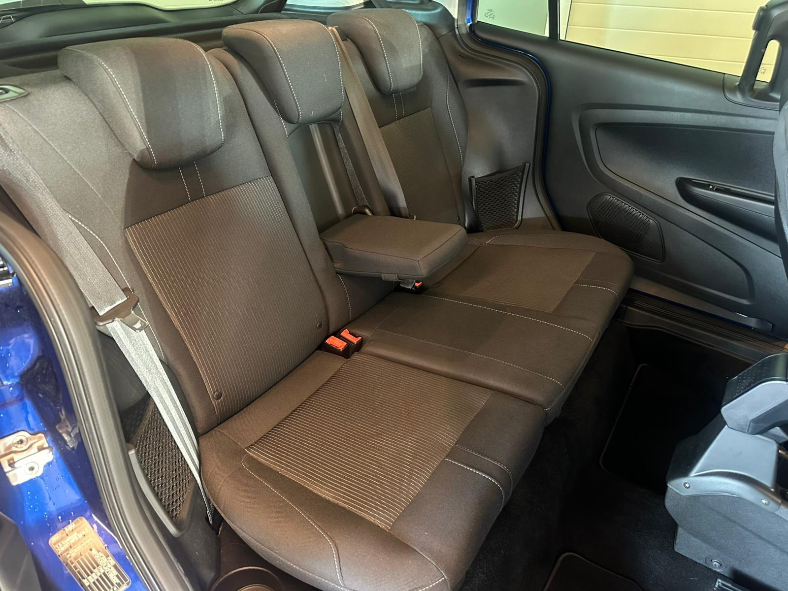 Foto van Ford B-max