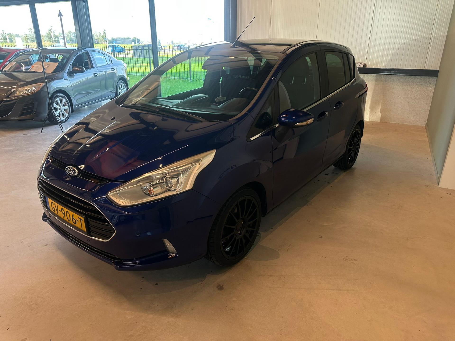 Foto van Ford B-max