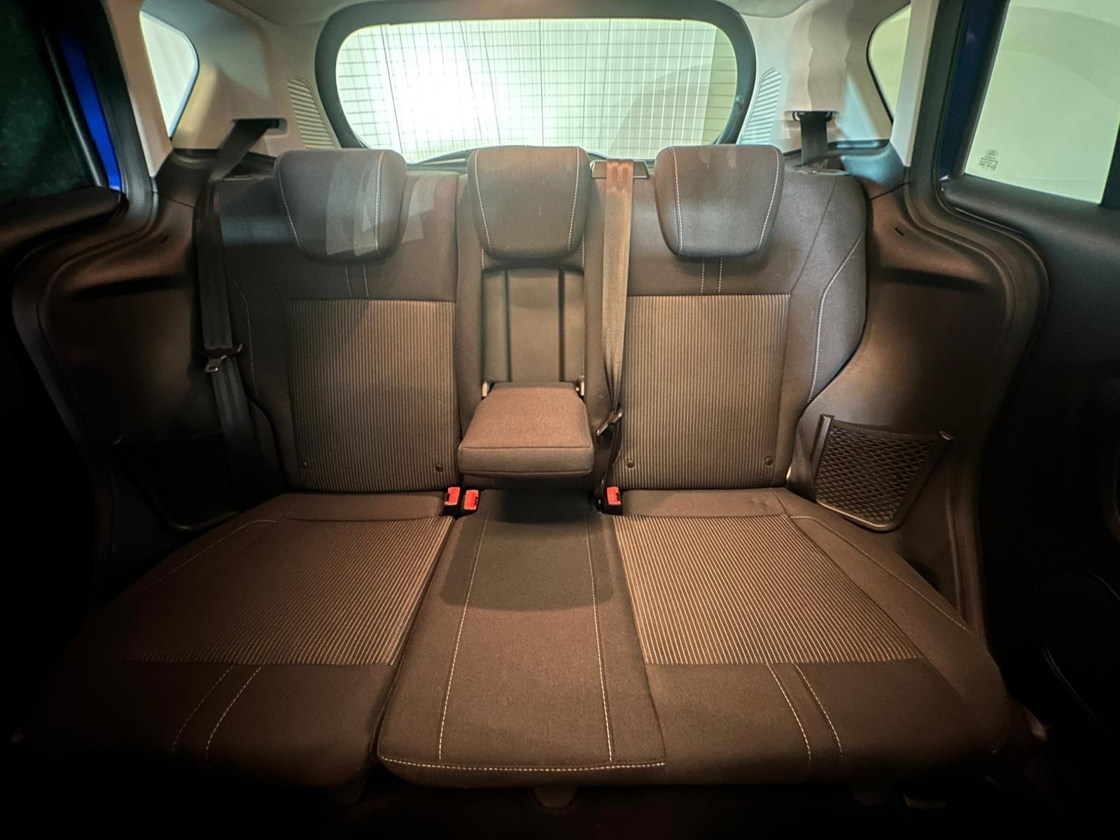 Foto van Ford B-max