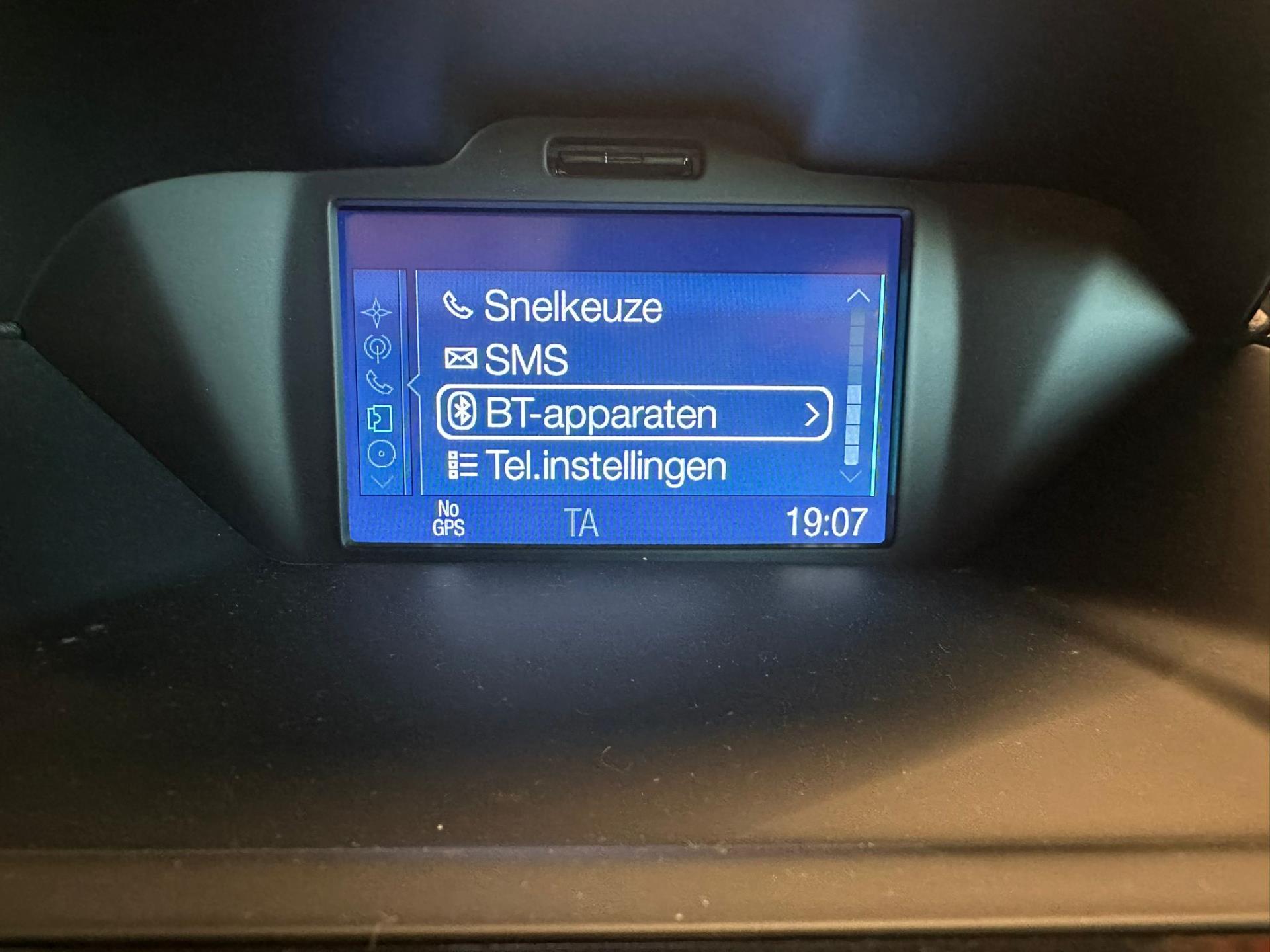 Foto van Ford B-max