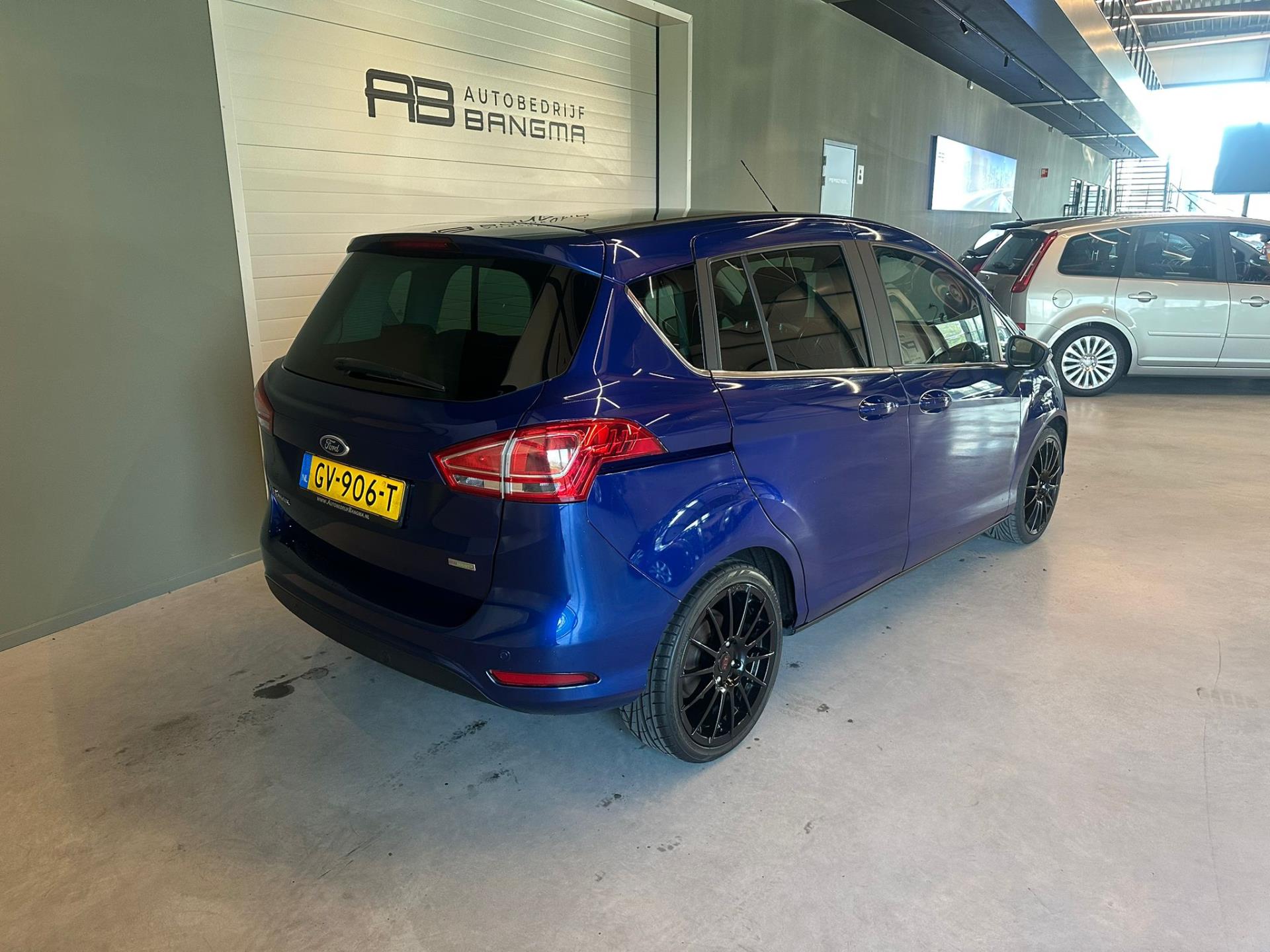 Foto van Ford B-max