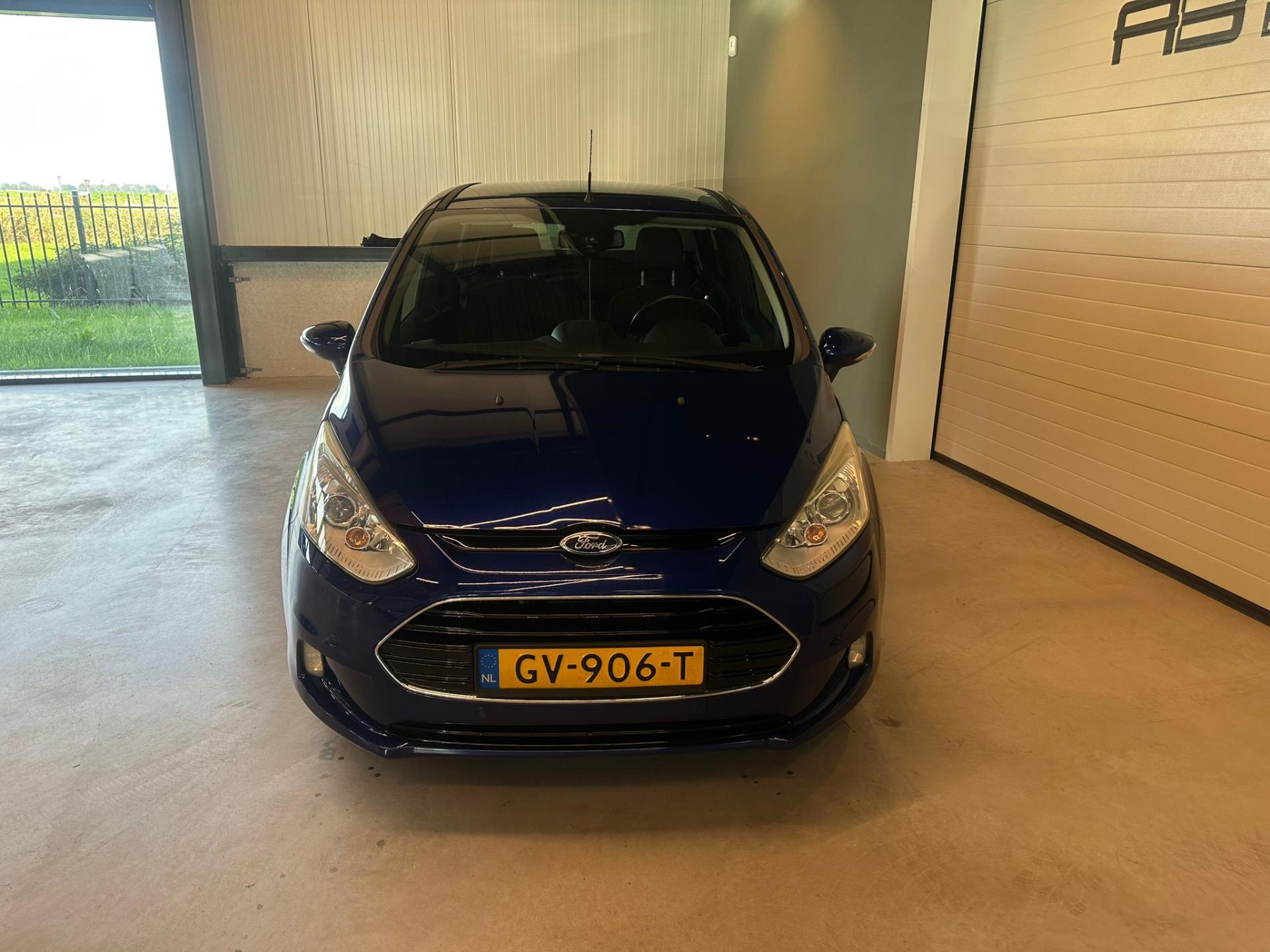 Foto van Ford B-max
