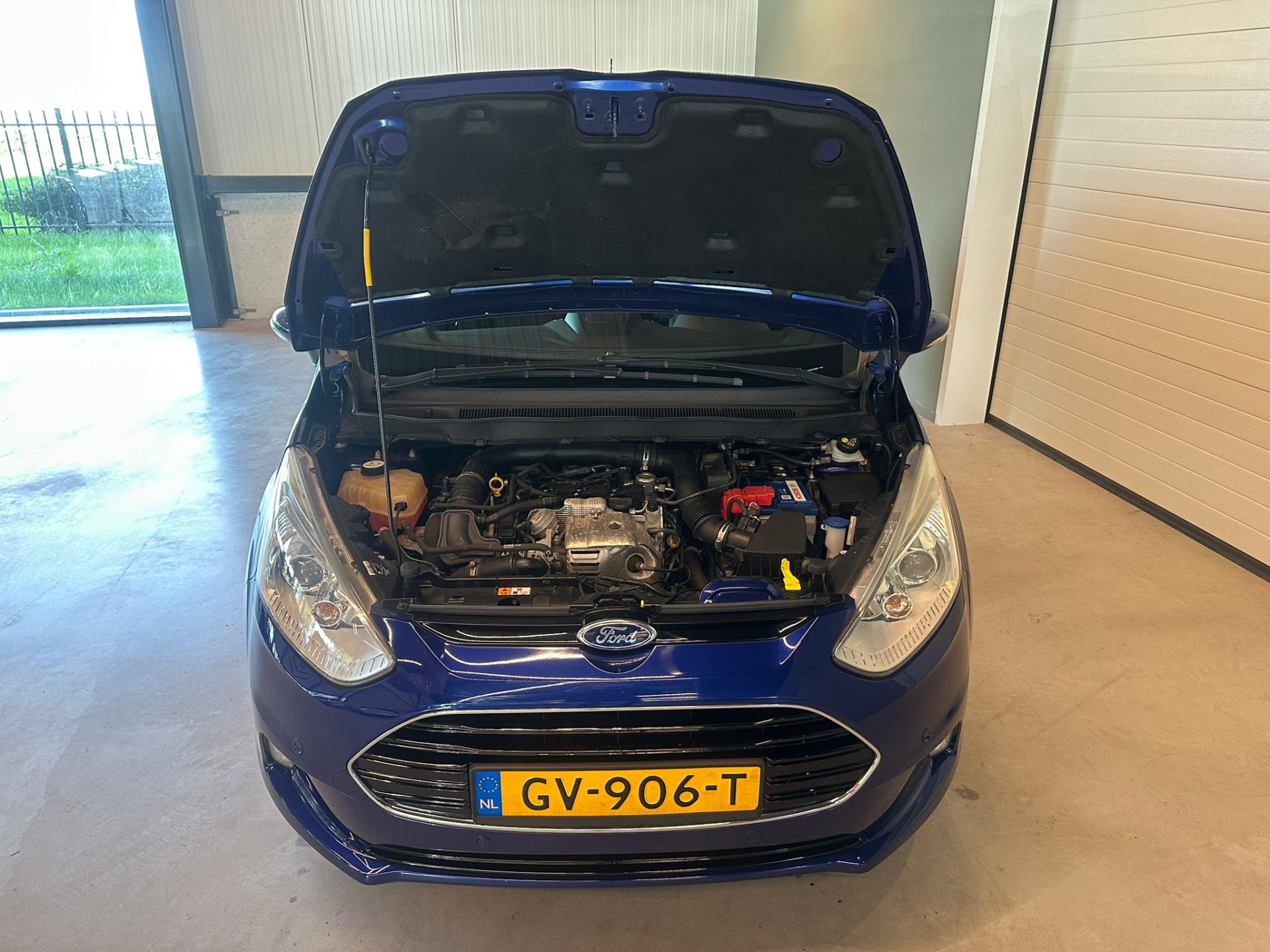 Foto van Ford B-max