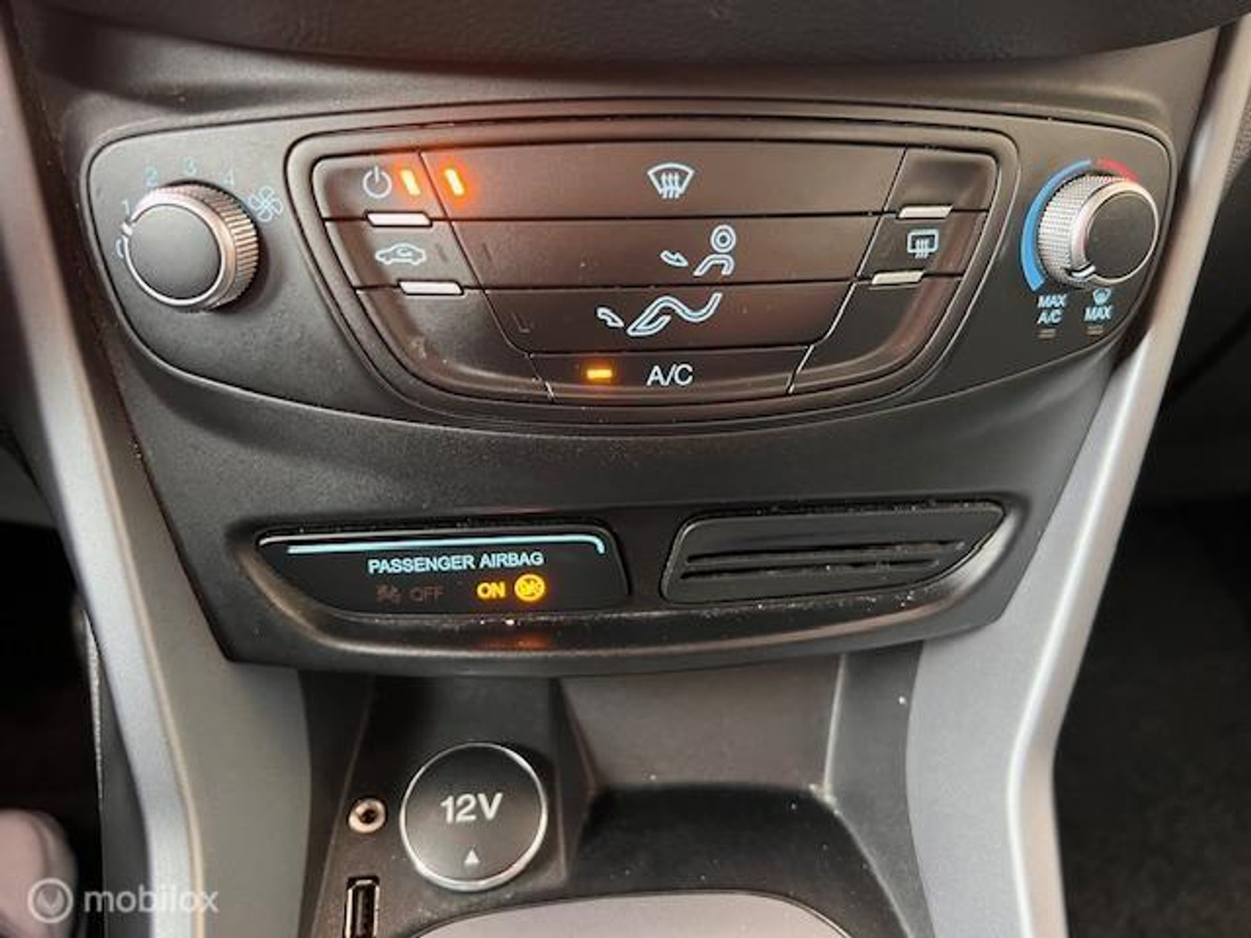 Foto van Ford B-max