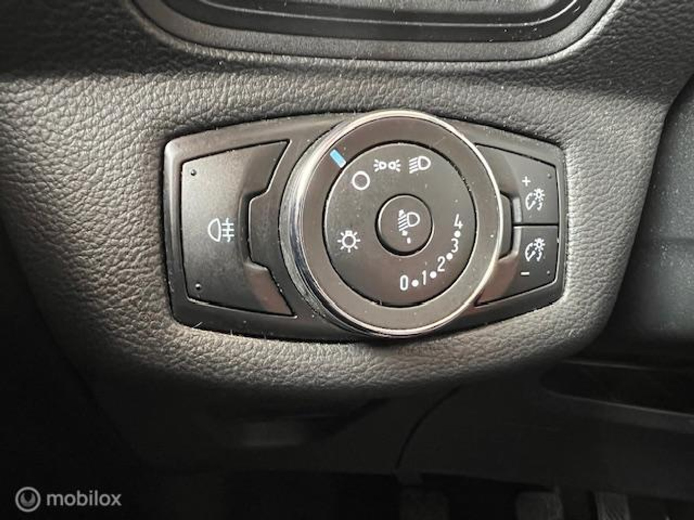 Foto van Ford B-max