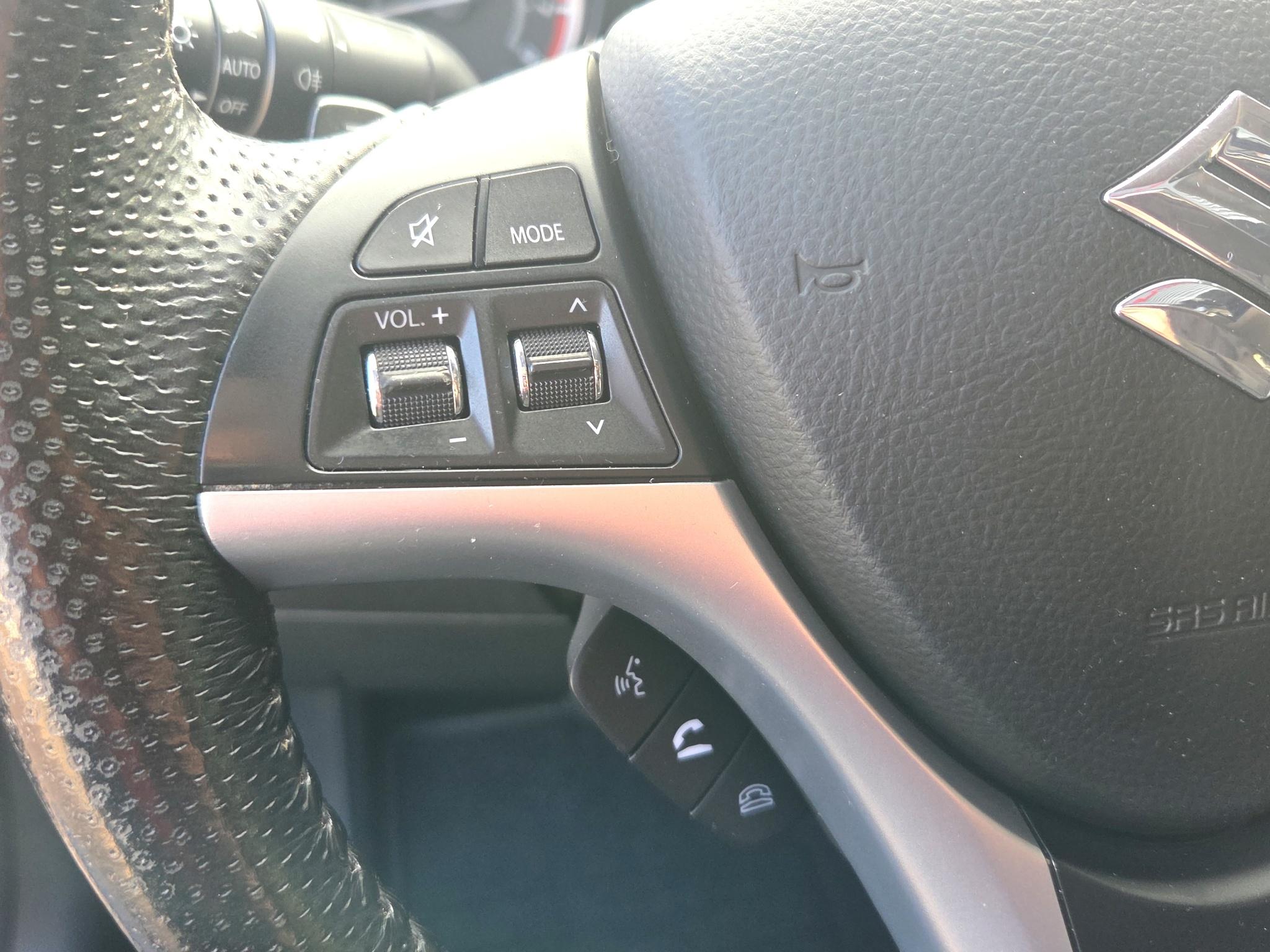 Foto van Suzuki Kizashi