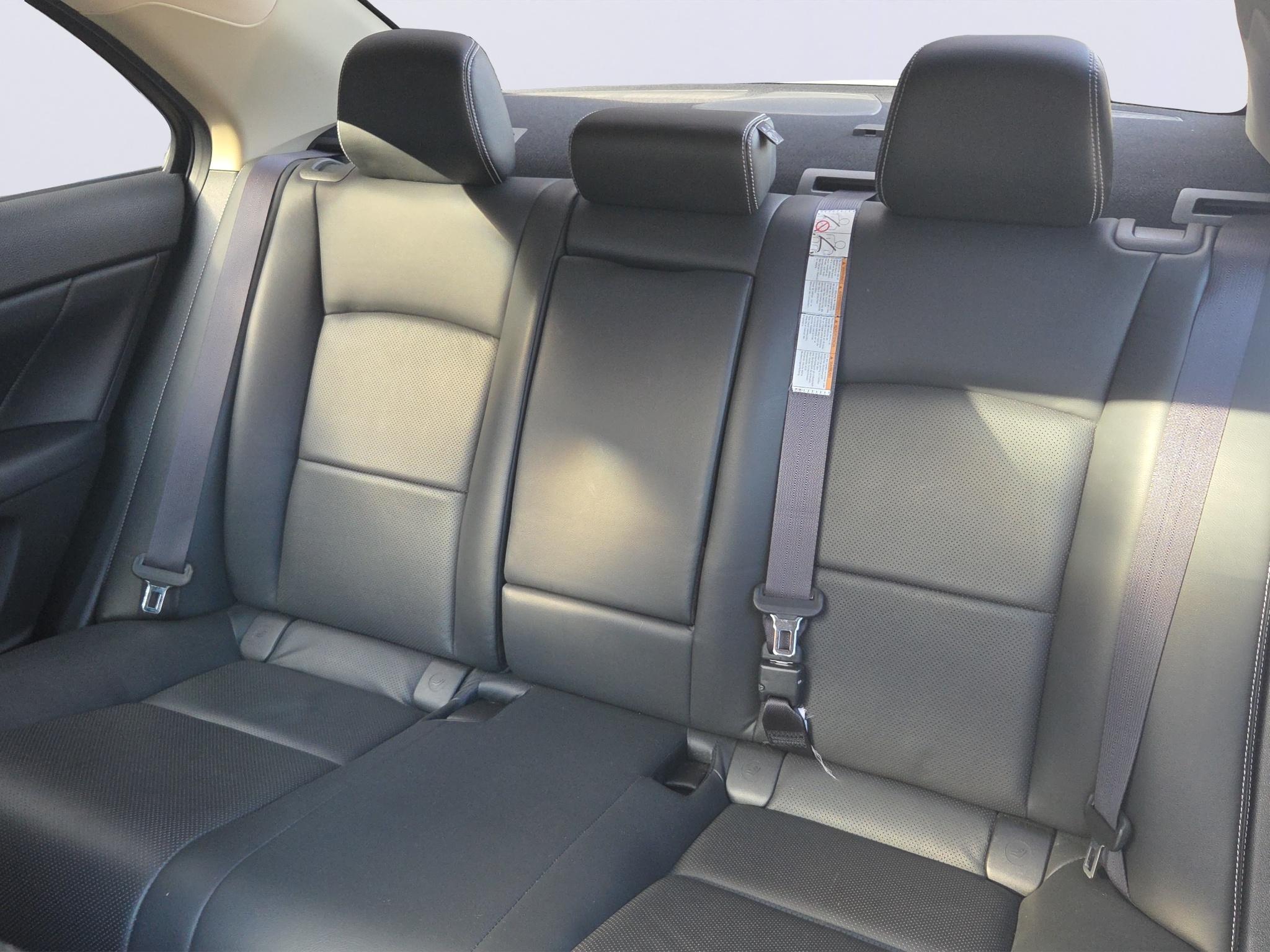 Foto van Suzuki Kizashi