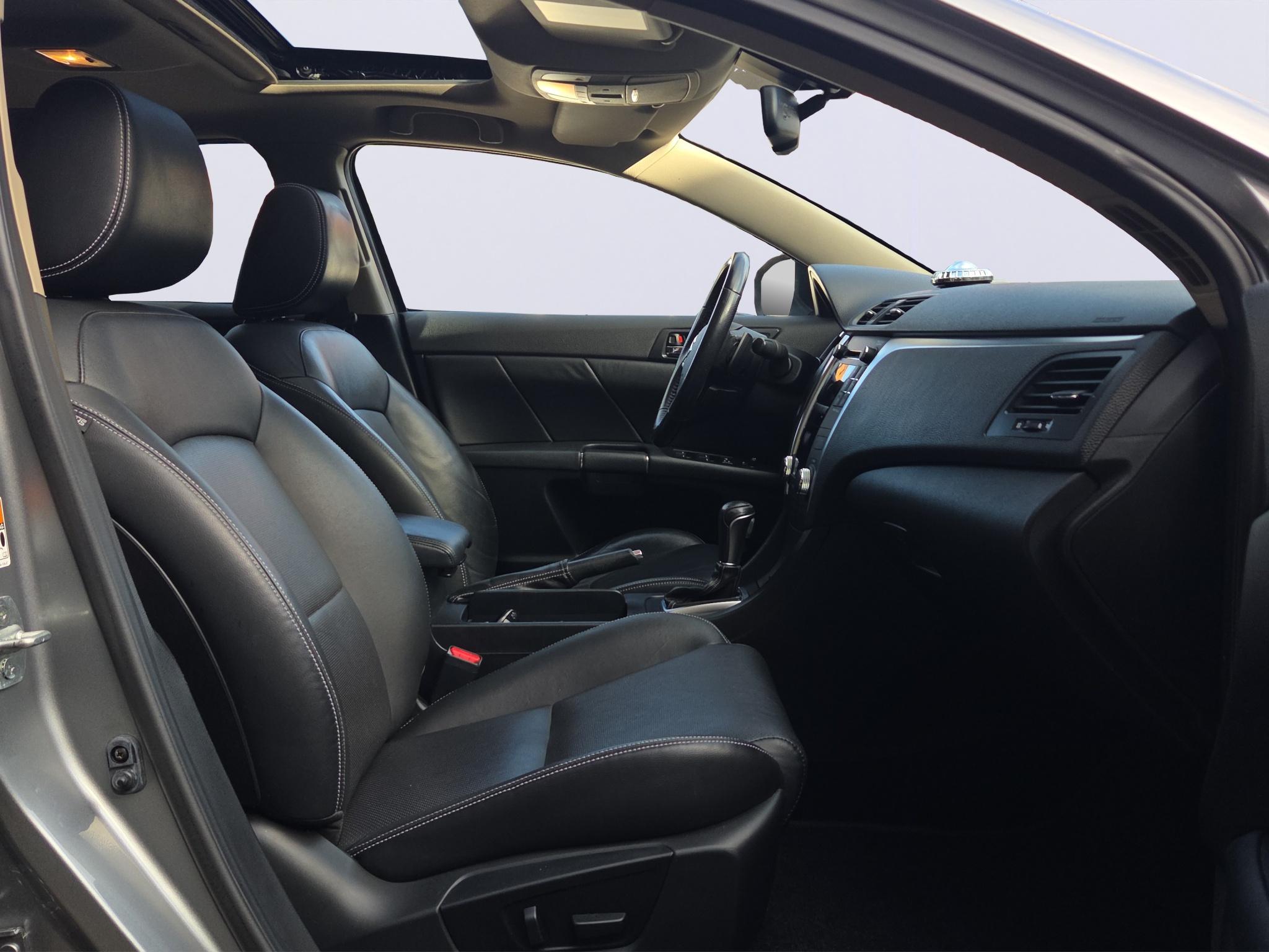 Foto van Suzuki Kizashi
