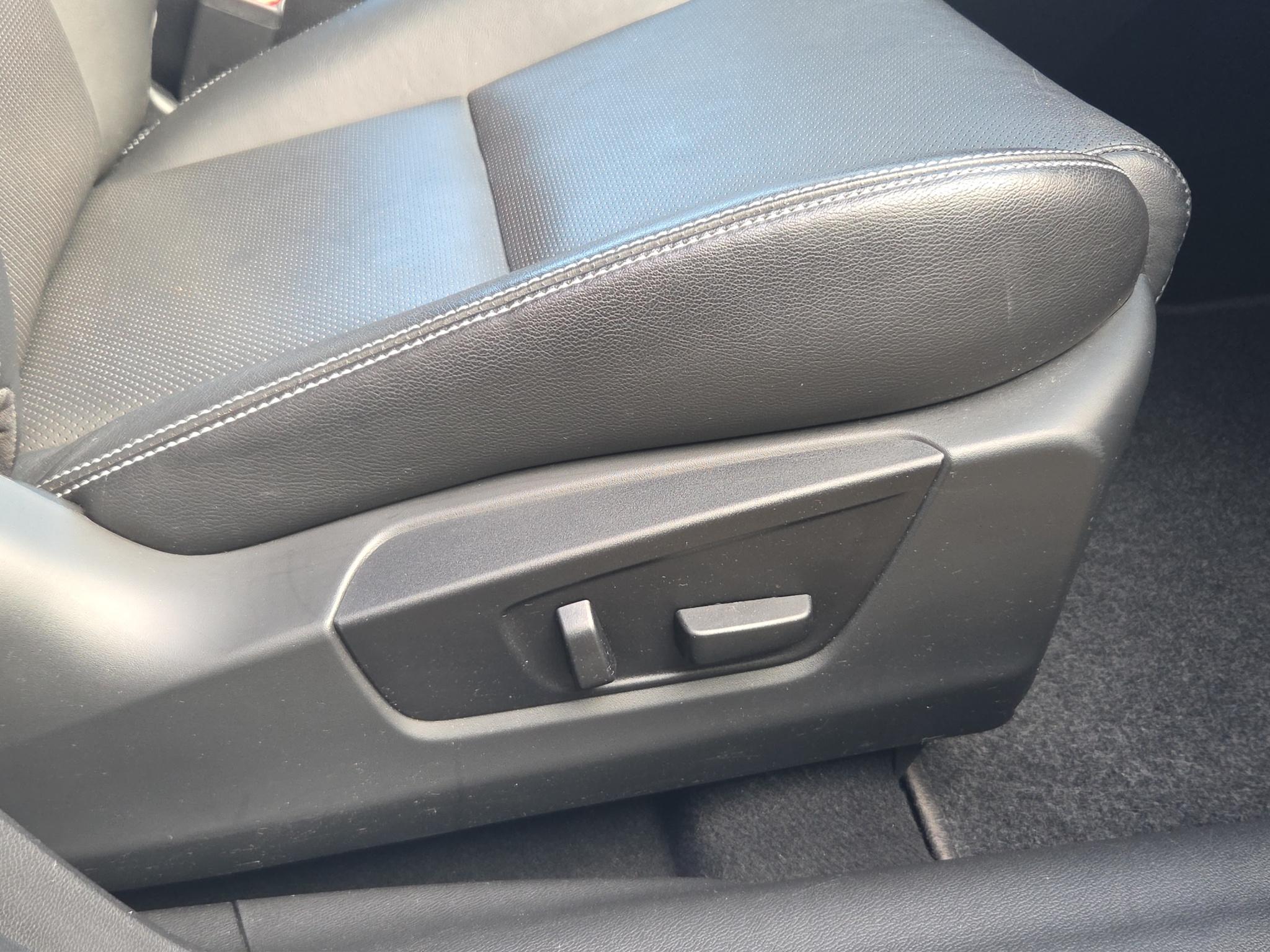 Foto van Suzuki Kizashi