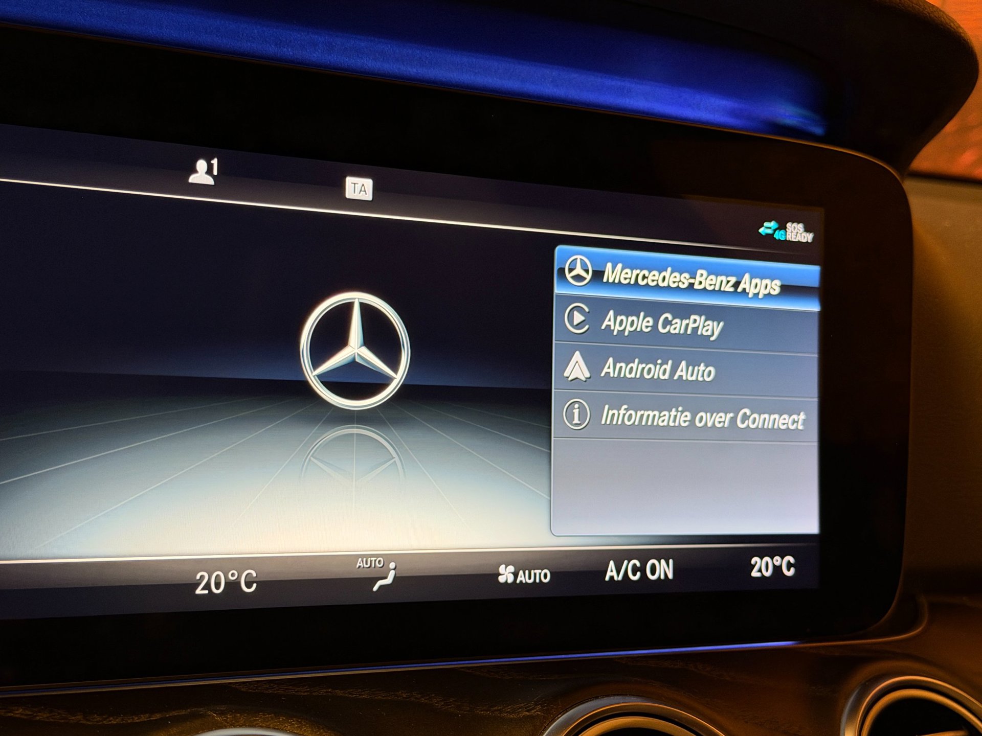 Foto van Mercedes-Benz E 200